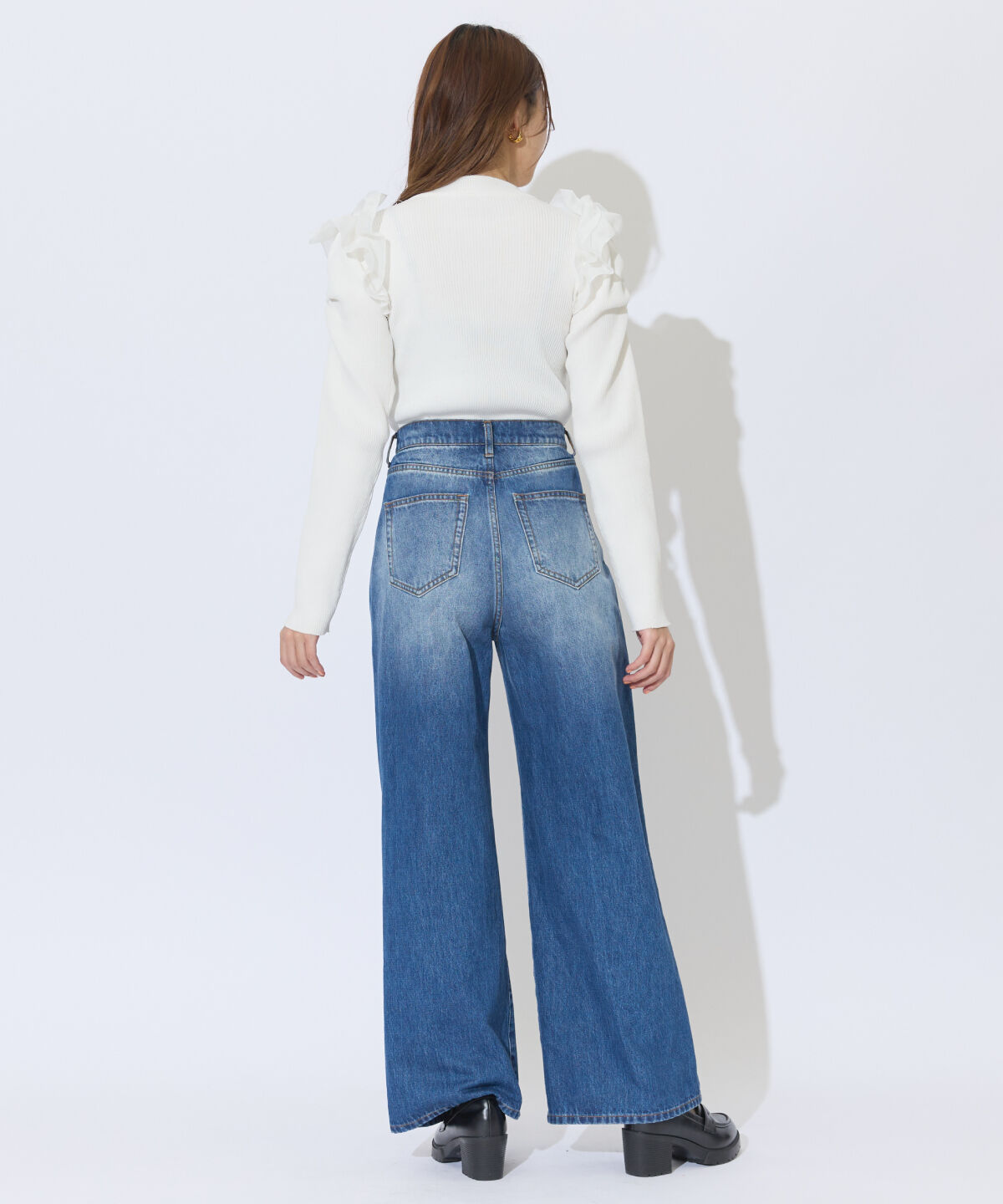 アンドクチュール「タックワイドデニムパンツ」|デニム|