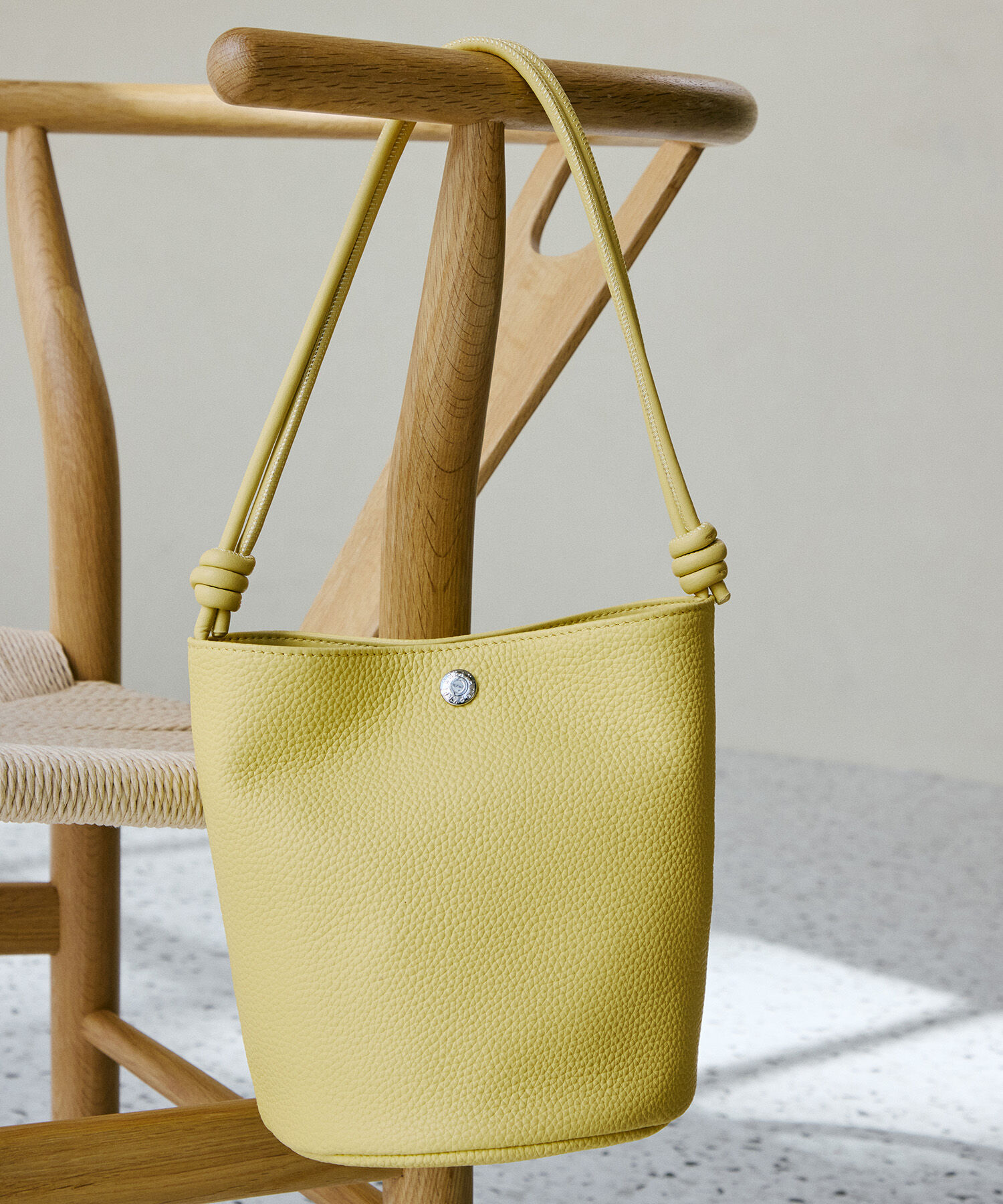 TOPKAPI BREATH「【Breath TOPKAPI】シュリンクレザー ノットハンドル 2way ショルダーバッグ」|ショルダー・メッセンジャー|イエロー