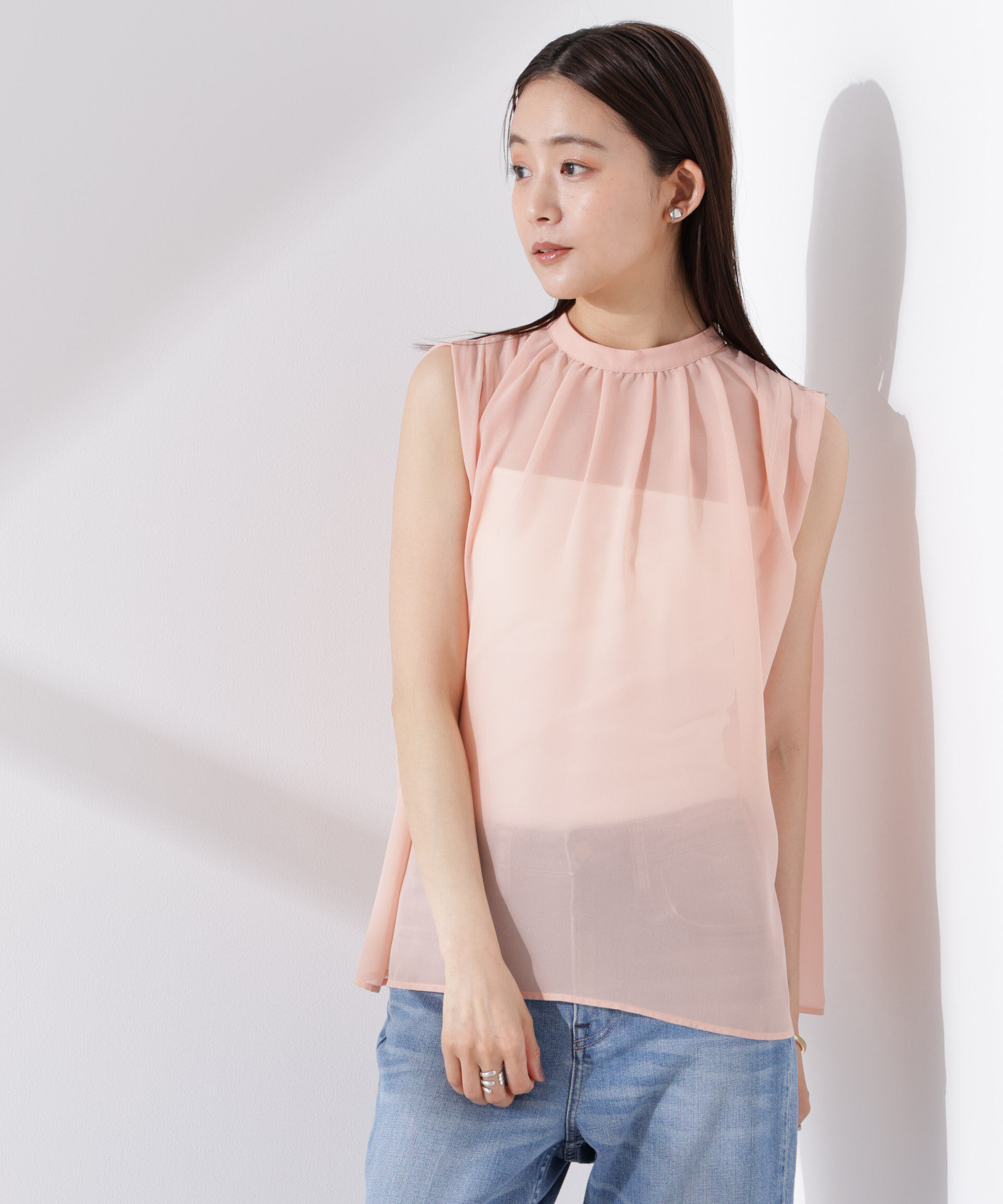 nano･universe「シアージョーゼットギャザーノースリーブブラウス」|シャツ・ブラウス|