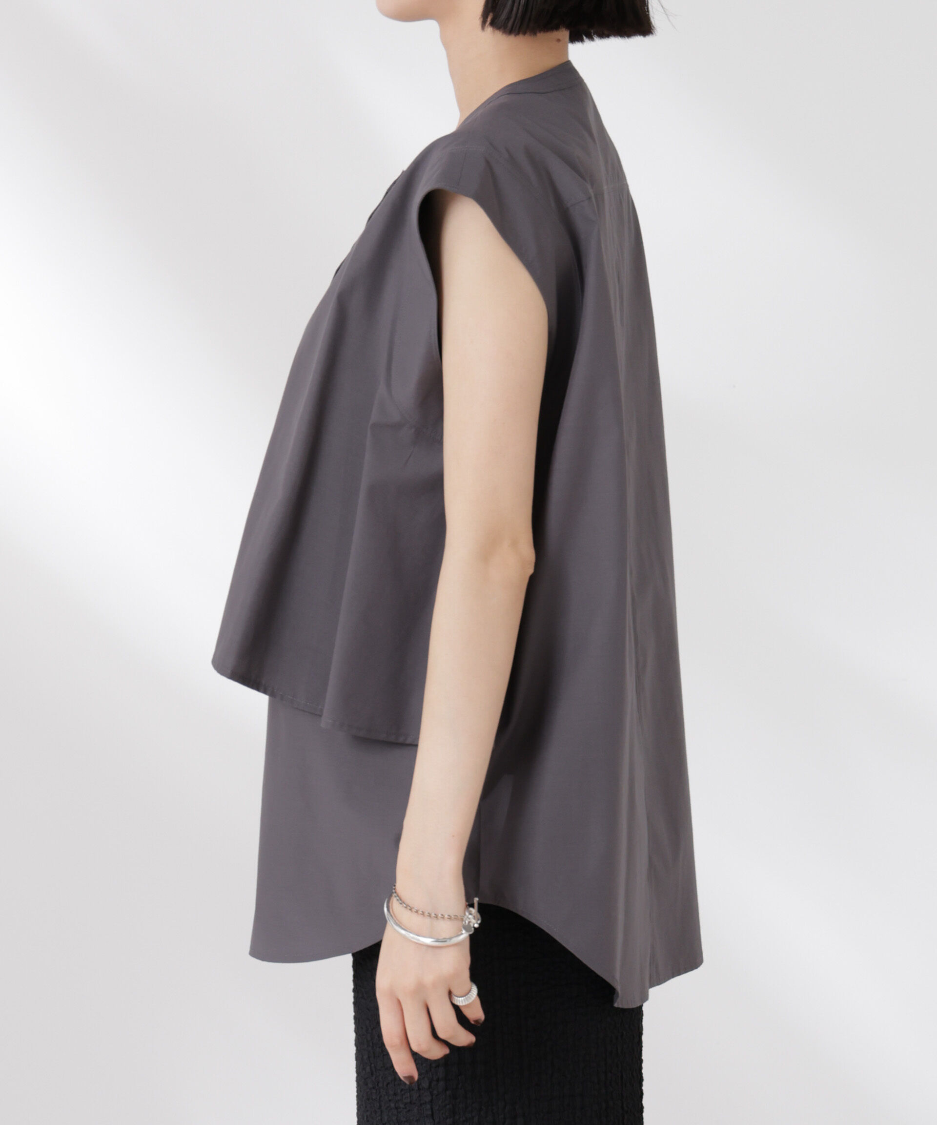 nano･universe「フロントフレアケープカラーノースリーブシャツ」|シャツ・ブラウス|