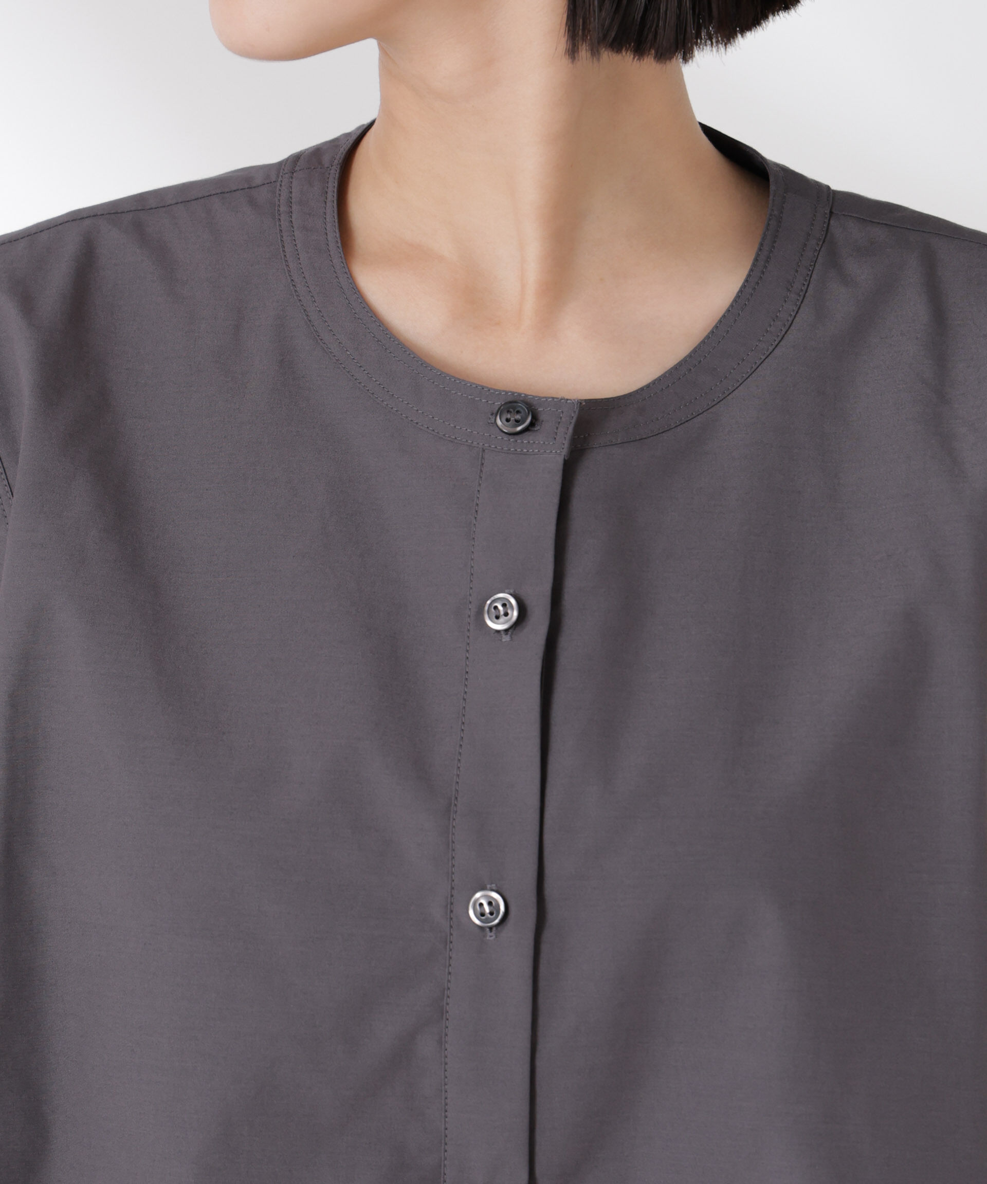 nano･universe「フロントフレアケープカラーノースリーブシャツ」|シャツ・ブラウス|