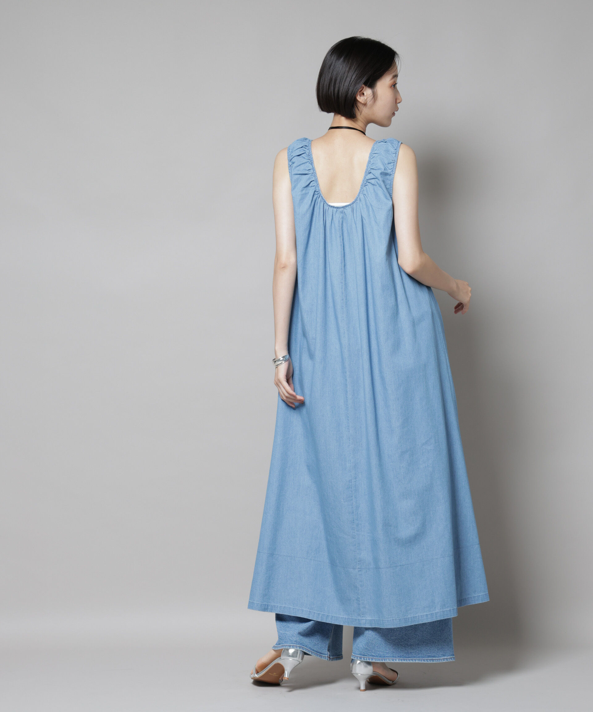 nano･universe「ギャザーデザインフレアデニムワンピース」|ワンピース|