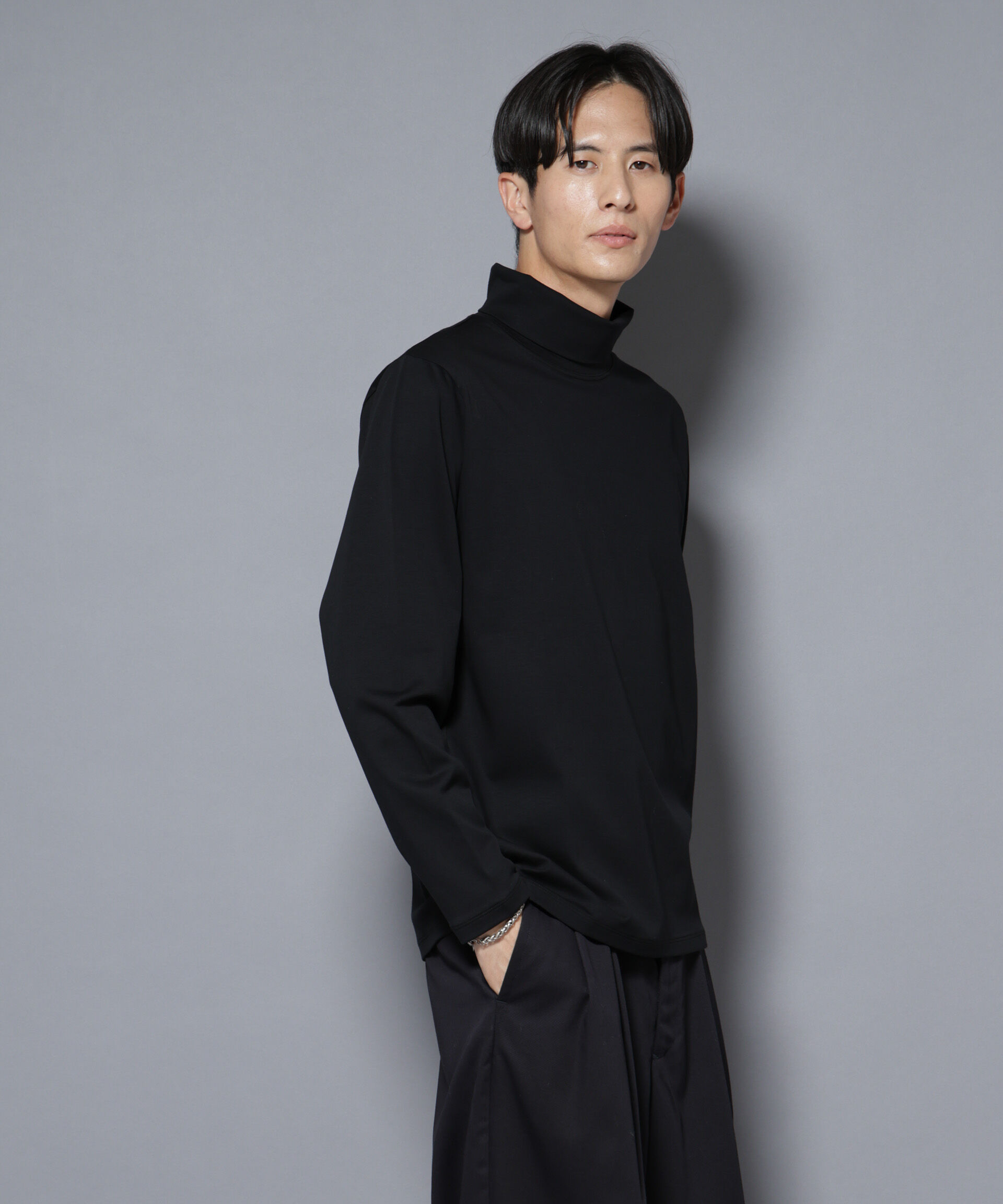 nano･universe「ジャケT(R) プレミアム タートルネック 長袖」|Tシャツ・カットソー|ブラック