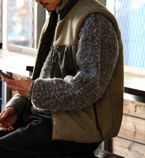 GLOSTER「【2WAYで着回せる】【UNISEX】GLOSTER配色別注 TAIONボア&times;ダウンベスト」|ダウンベスト・ベスト|