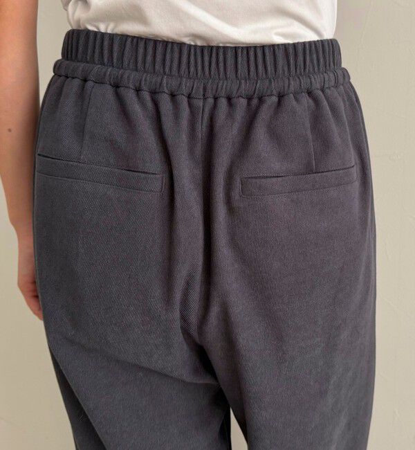fredy emue「シルキーウォームセミワイドイージーパンツ」|チノ|