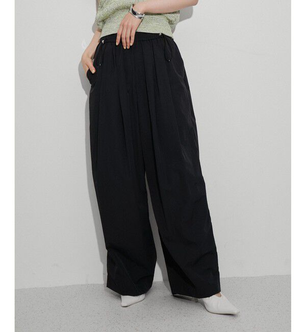 ADAM ET ROPE'「撥水ナイロンイージーパンツ」|チノ|クロメイン