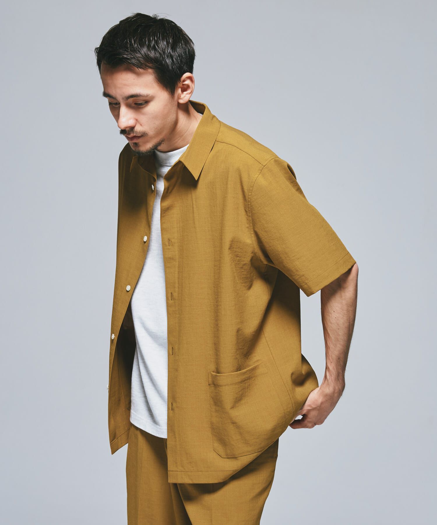 URBAN RESEARCH DOORS「『UR TECH DRYLUXE』『イージーケア/速乾』レギュラーカラーシャツ」|シャツ・ブラウス|