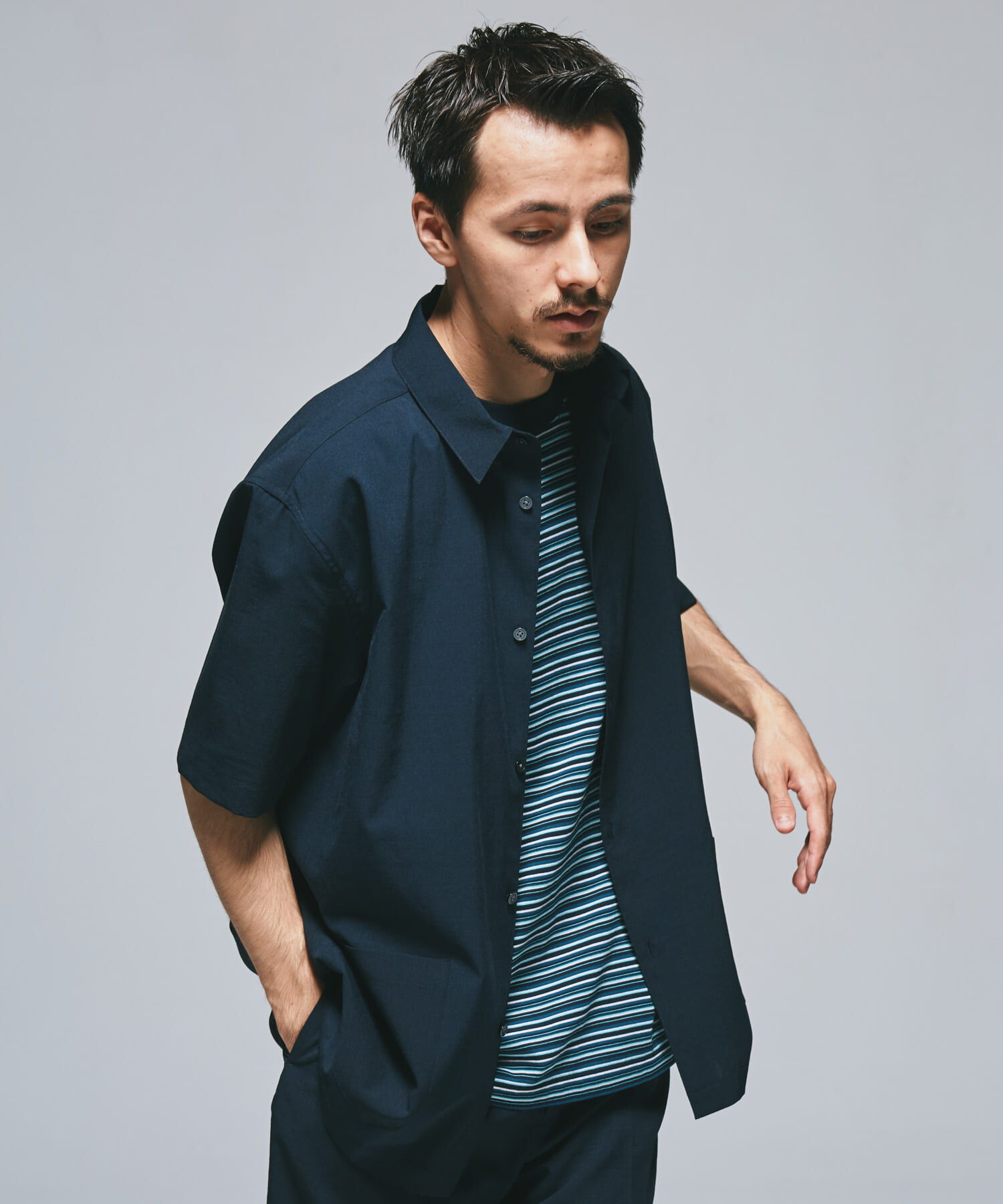 URBAN RESEARCH DOORS「『UR TECH DRYLUXE』『イージーケア/速乾』レギュラーカラーシャツ」|シャツ・ブラウス|