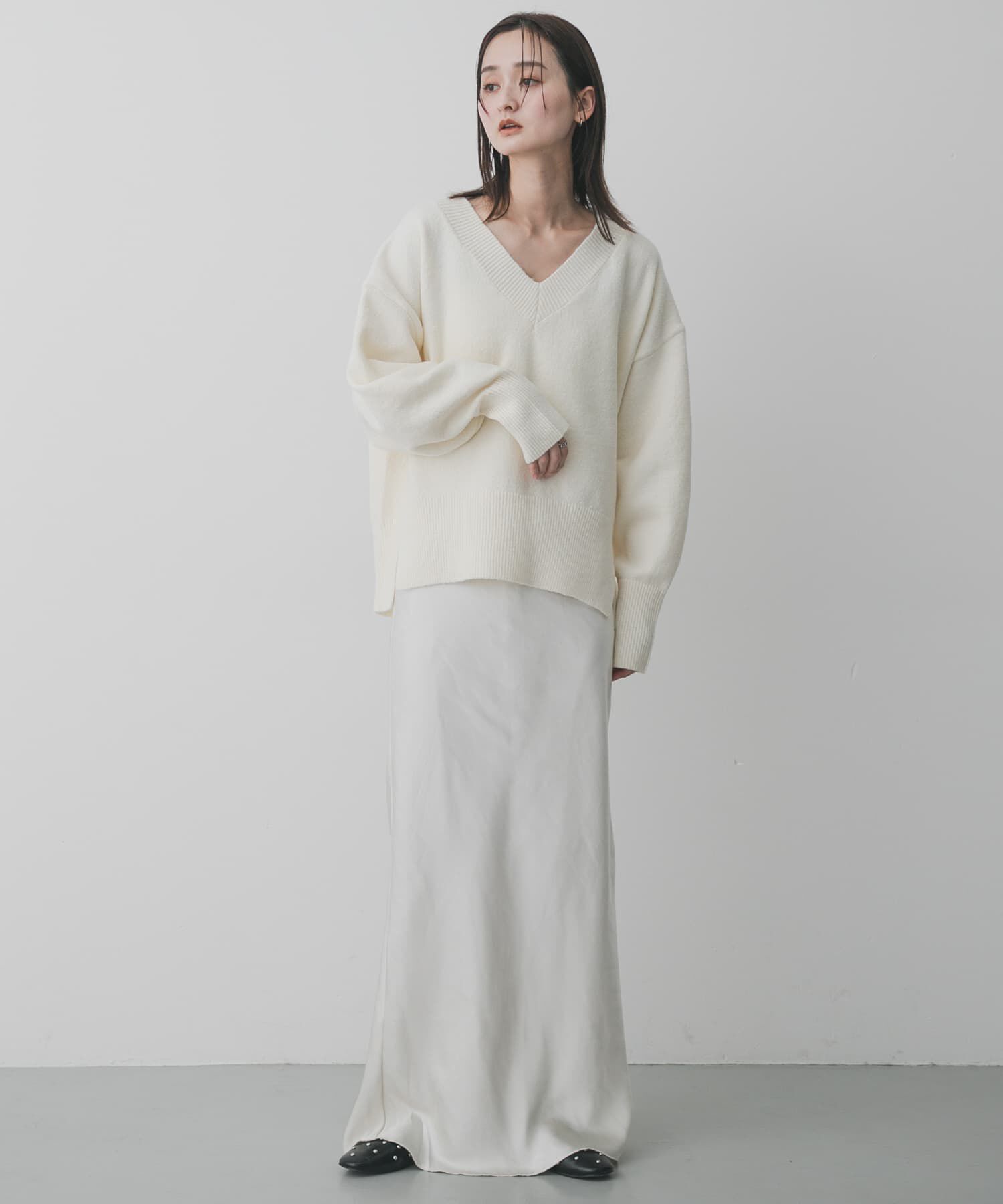 SENSE OF PLACE by URBAN RESEARCH「『洗濯可』サイドスリットVネックニット」|ニット・セーター|
