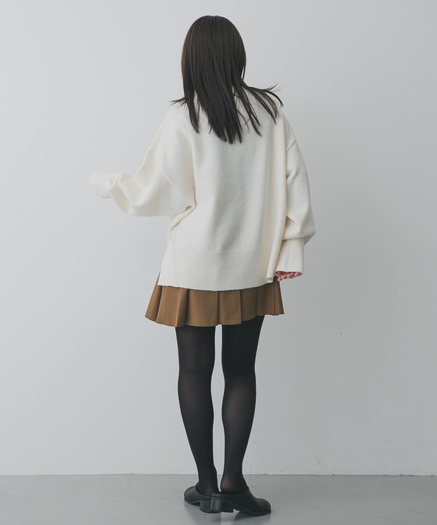 SENSE OF PLACE by URBAN RESEARCH「『洗濯可』サイドスリットVネックニット」|ニット・セーター|