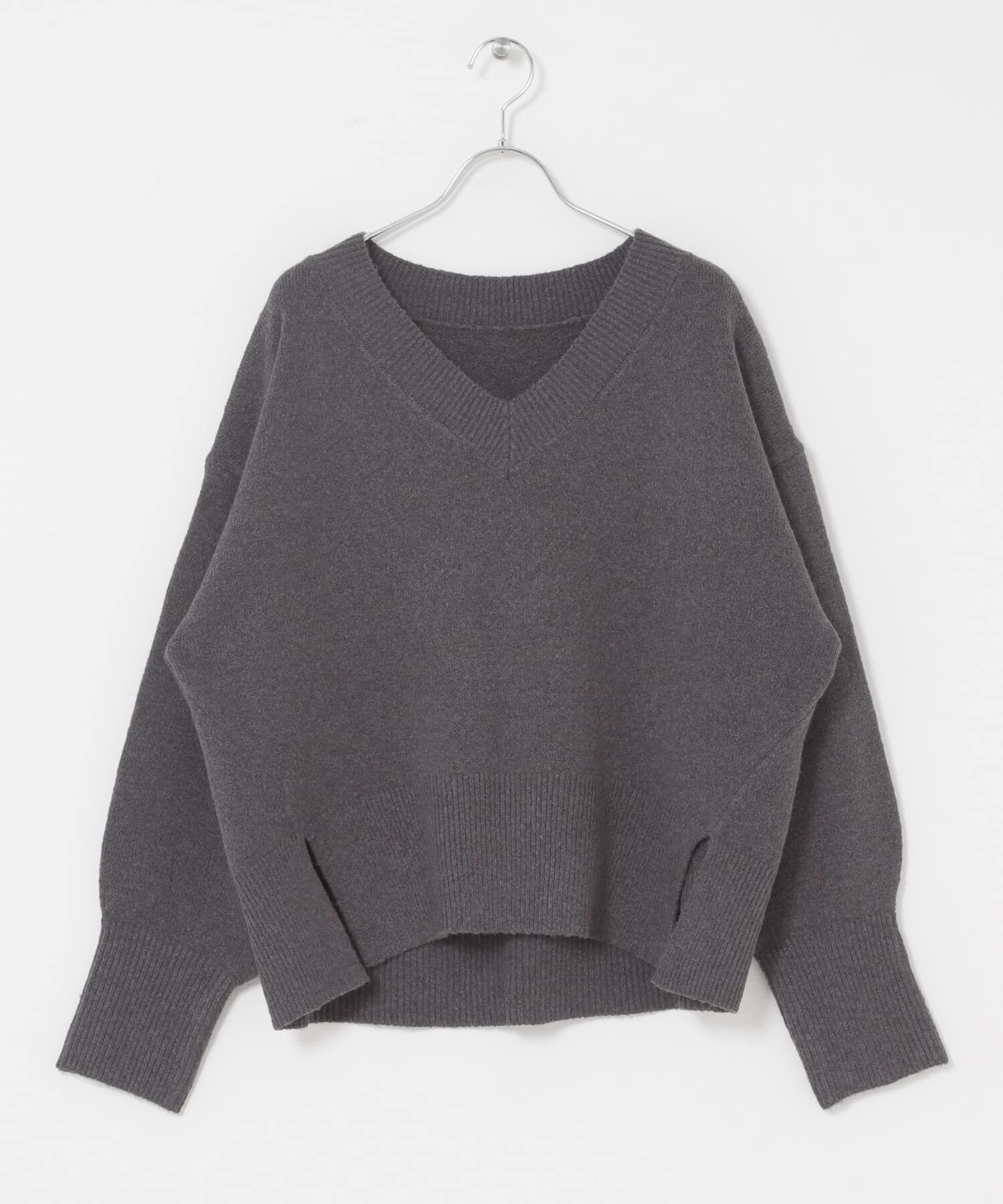 SENSE OF PLACE by URBAN RESEARCH「『洗濯可』サイドスリットVネックニット」|ニット・セーター|