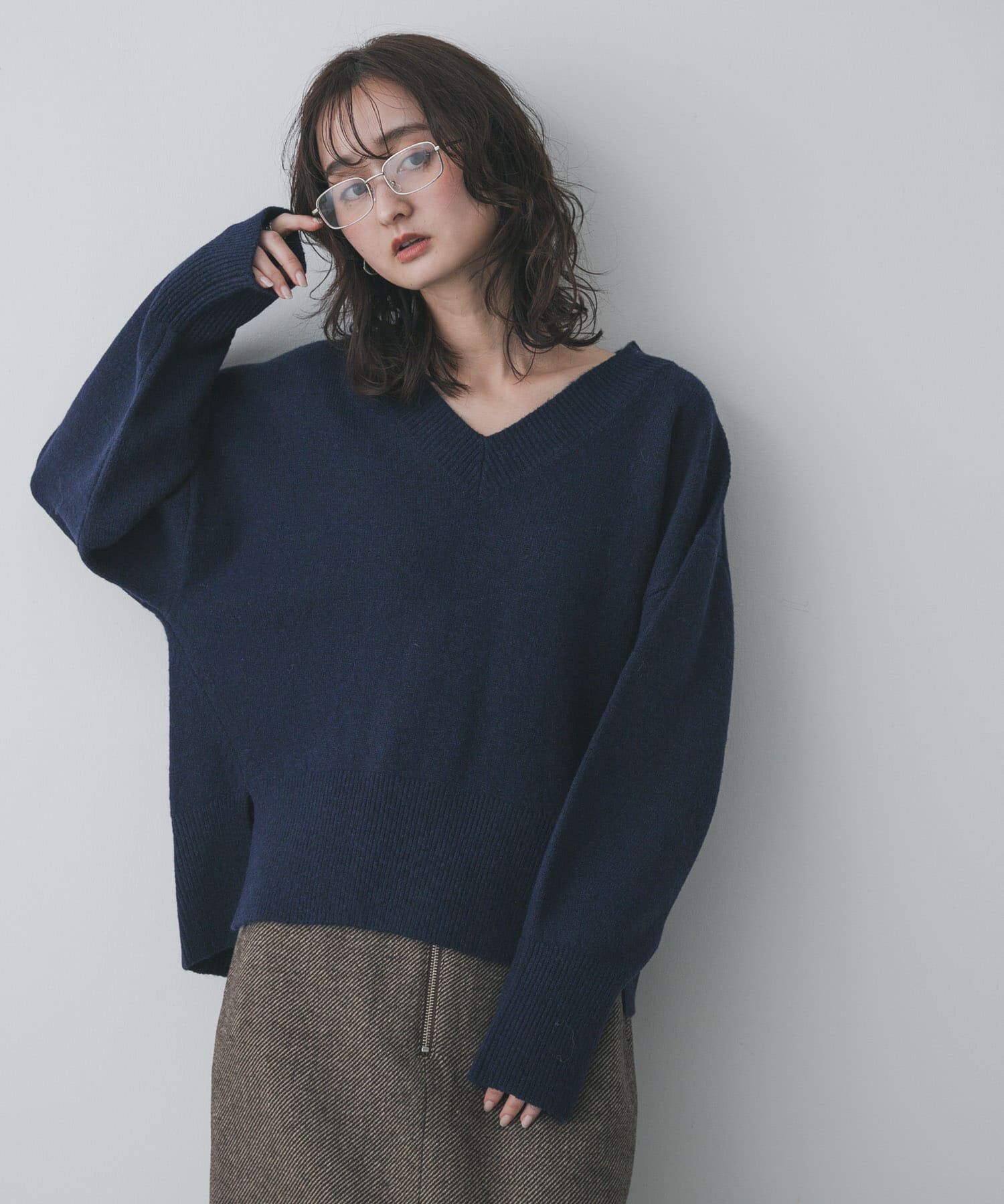 SENSE OF PLACE by URBAN RESEARCH「『洗濯可』サイドスリットVネックニット」|ニット・セーター|