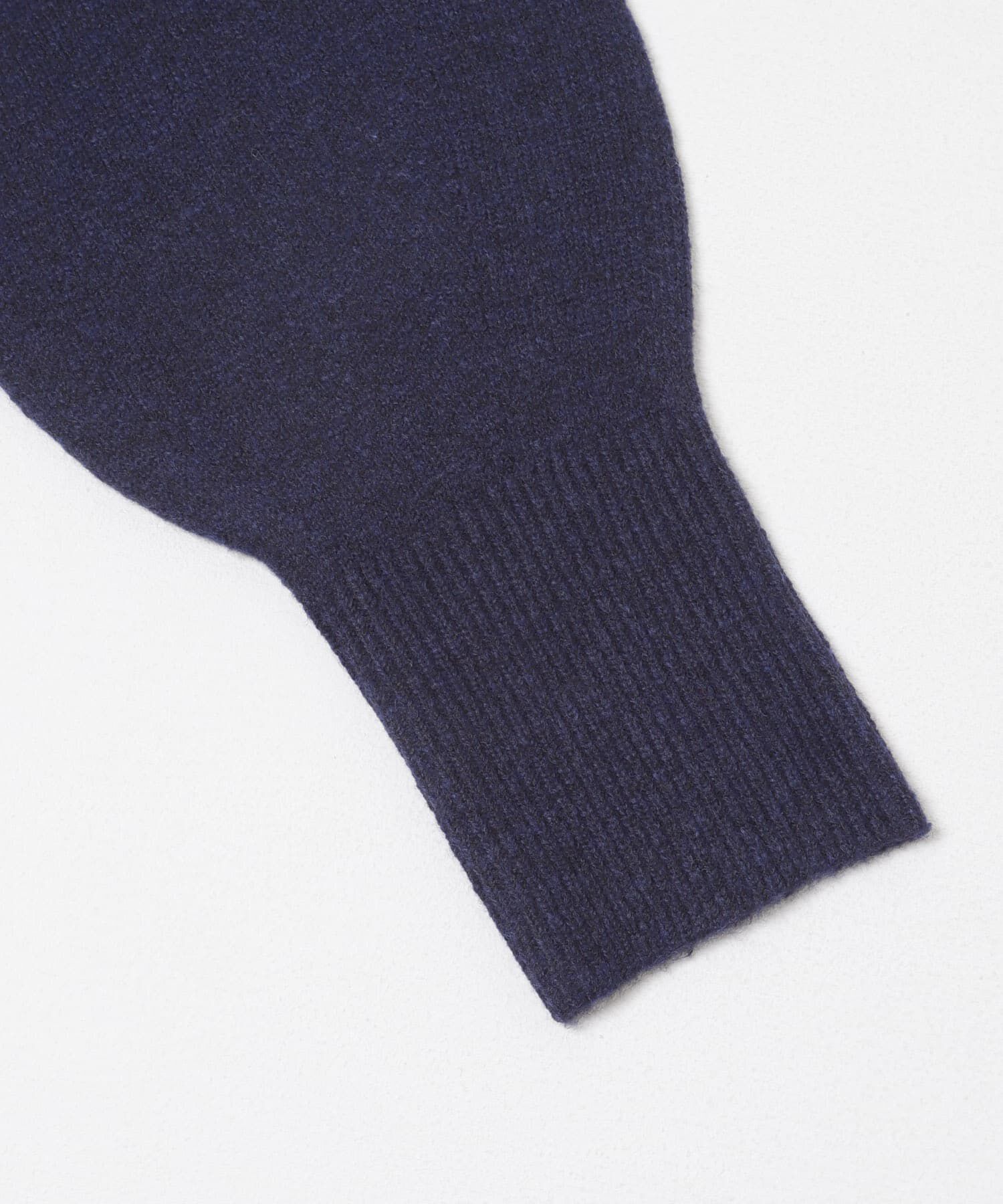 SENSE OF PLACE by URBAN RESEARCH「『洗濯可』サイドスリットVネックニット」|ニット・セーター|