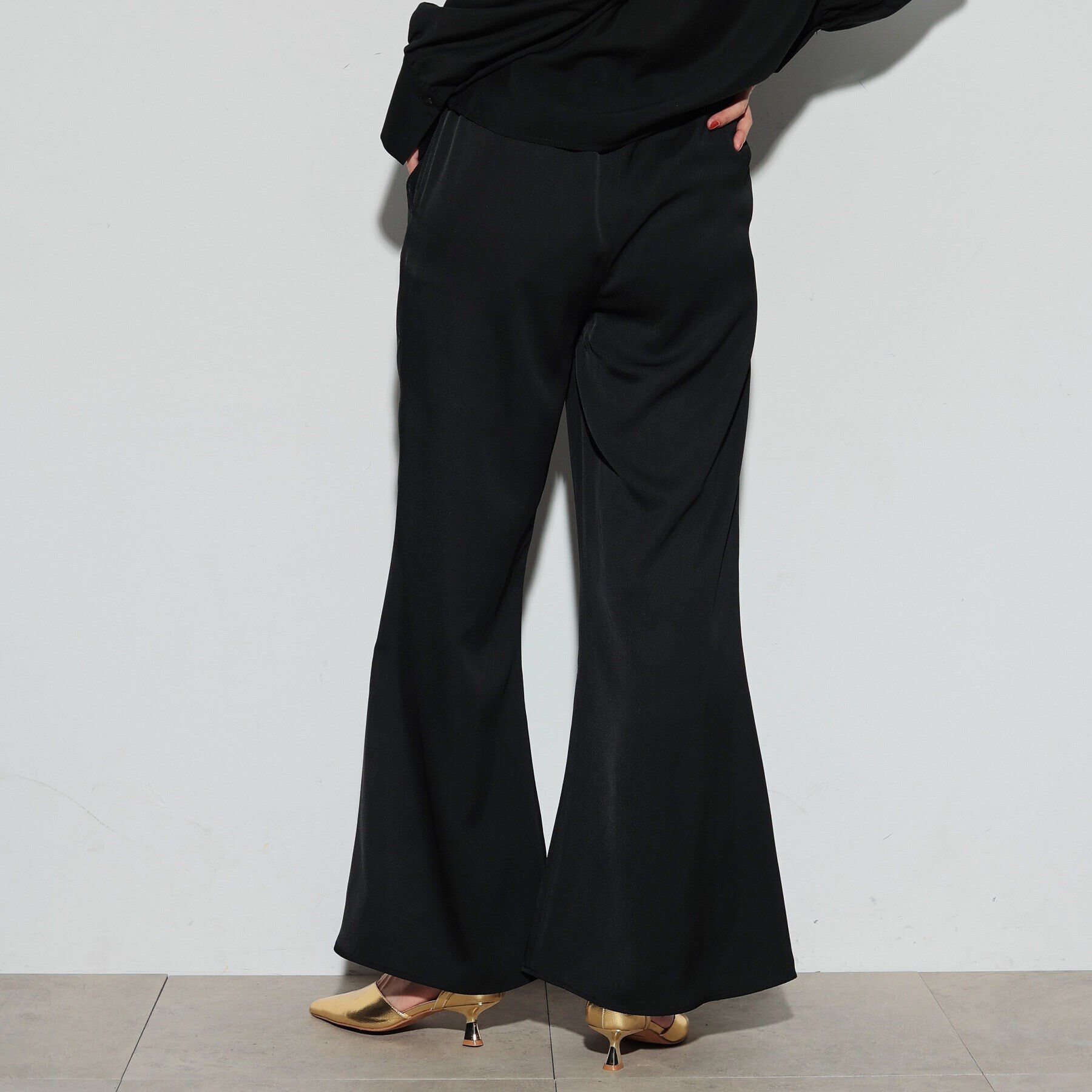 GALLEST「カルゼサテンフレアイージーパンツ」|その他|