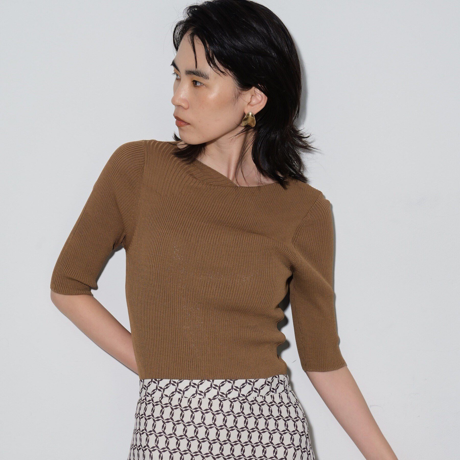 GALLEST「ネックフォルムリブニット」|ニット・セーター|ﾓｶﾌﾞﾗｳﾝ(042)