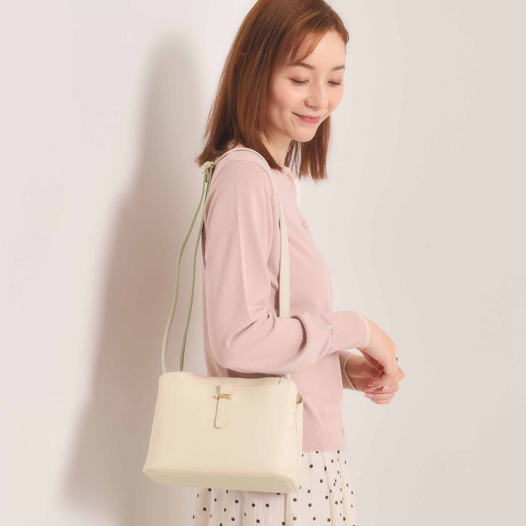 ITS&rsquo;DEMO「＜かるバッグ＞横型ミニショルダー」|ショルダー・メッセンジャー|