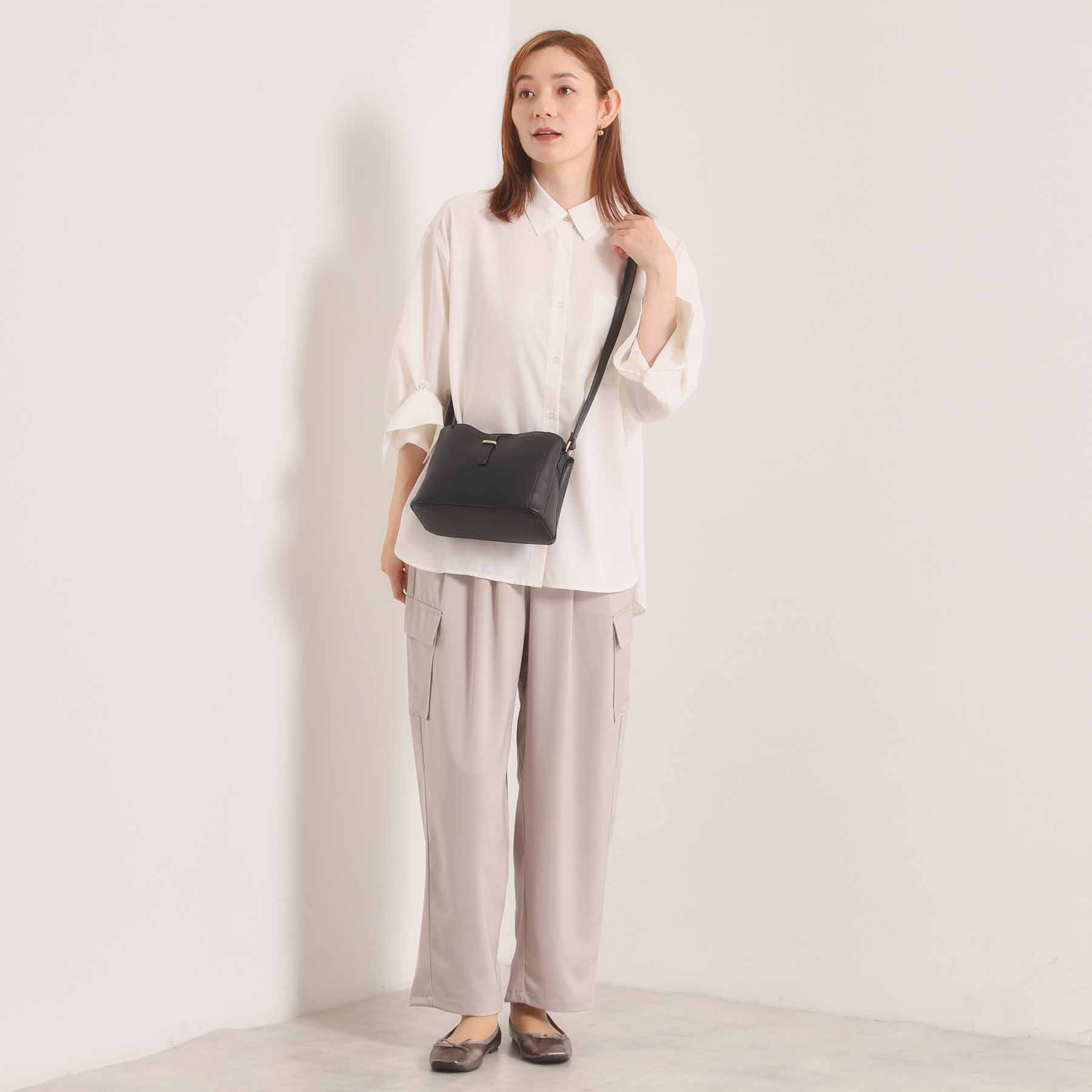 ITS&rsquo;DEMO「＜かるバッグ＞横型ミニショルダー」|ショルダー・メッセンジャー|