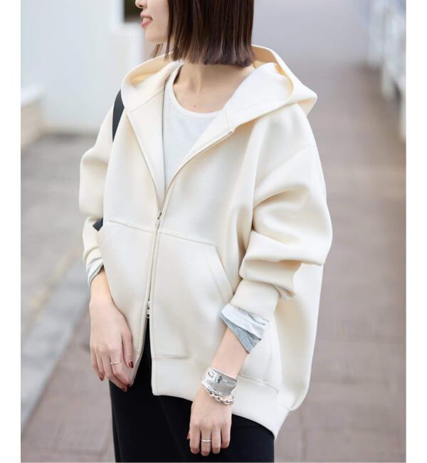 SLOBE IENA「《一部店舗・WEB限定カラー有り/追加》ボリュームジップアップフーディー」|パーカー|ナチュラル