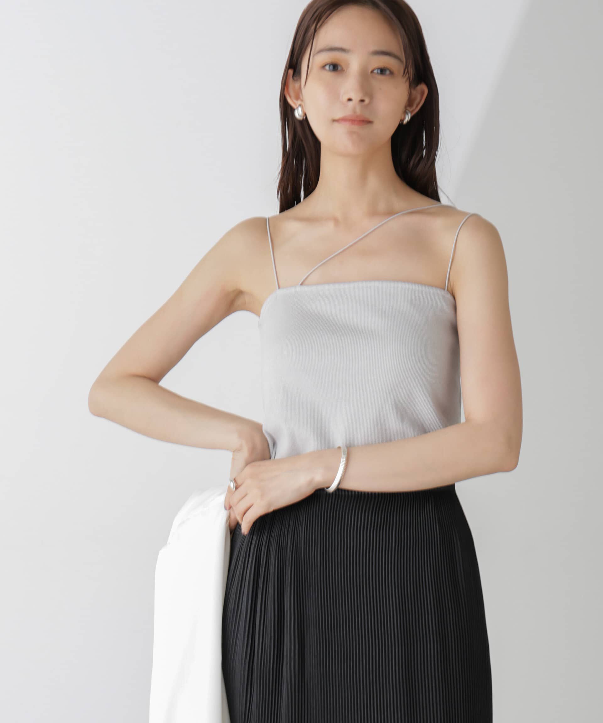 nano･universe「ラメテレコカップ付きアシメストラップキャミソール」|Tシャツ・カットソー|