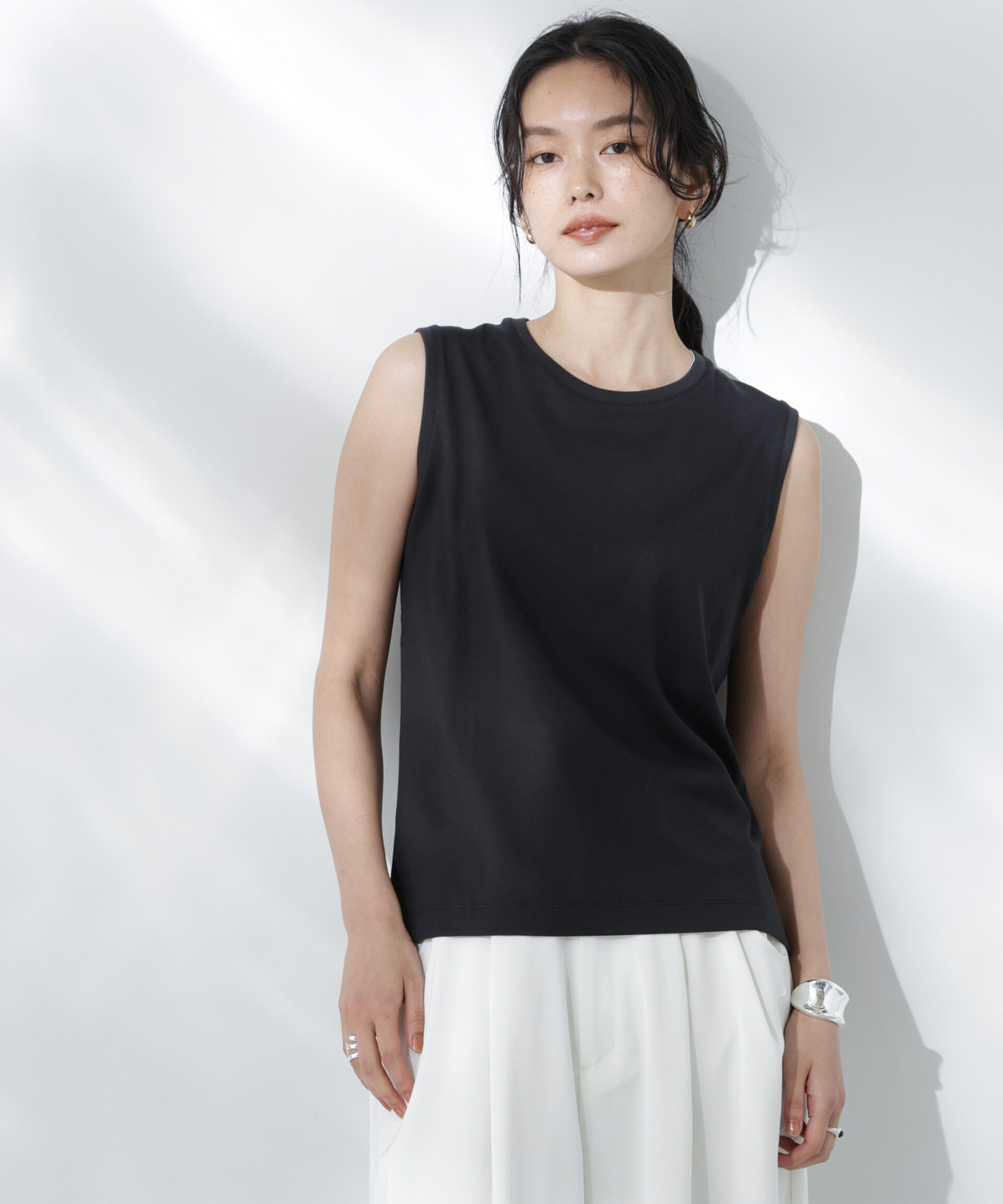 nano･universe「Anti Soaked(R) 汗染み防止ノースリーブTシャツ」|Tシャツ・カットソー|