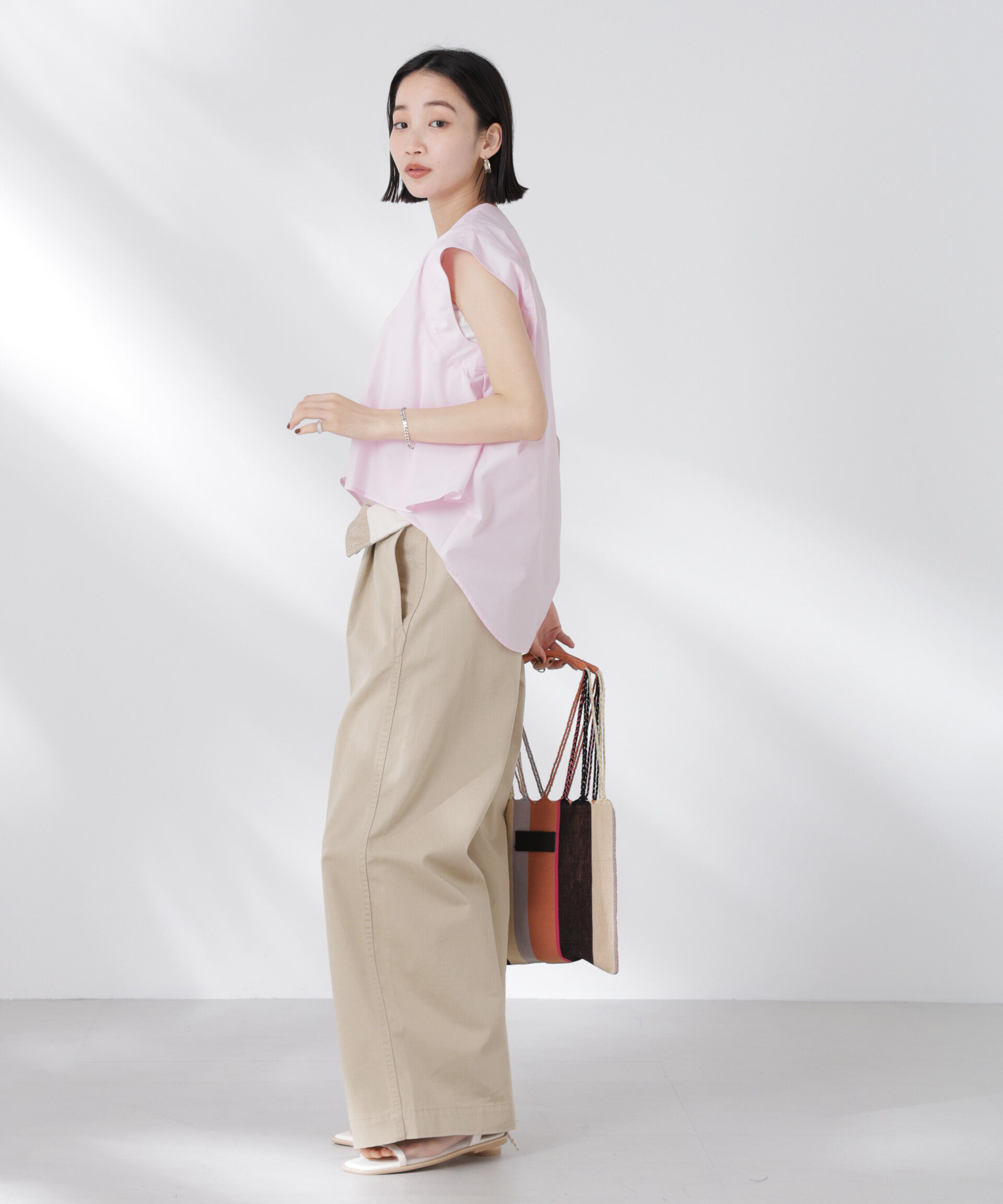 nano･universe「フロントフレアケープカラーノースリーブシャツ」|シャツ・ブラウス|