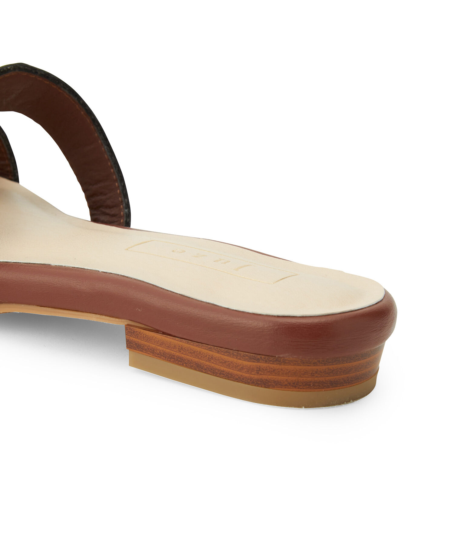 Juze「【新色追加】リサイクルフェイクレザーカットワークフラットサンダル【sustainable】」|サンダル|