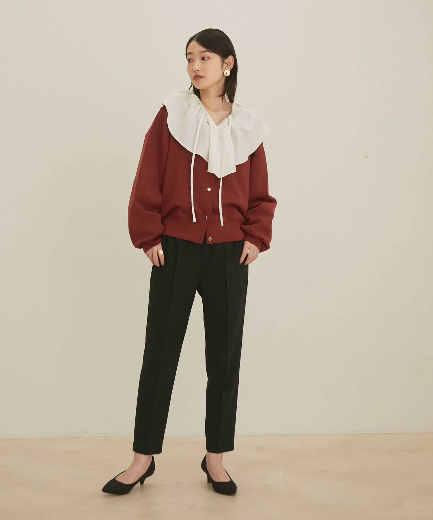 VIS「【セットアップ対応】【洗える】モノグラムフリルシャーリングブラウス」|シャツ・ブラウス|