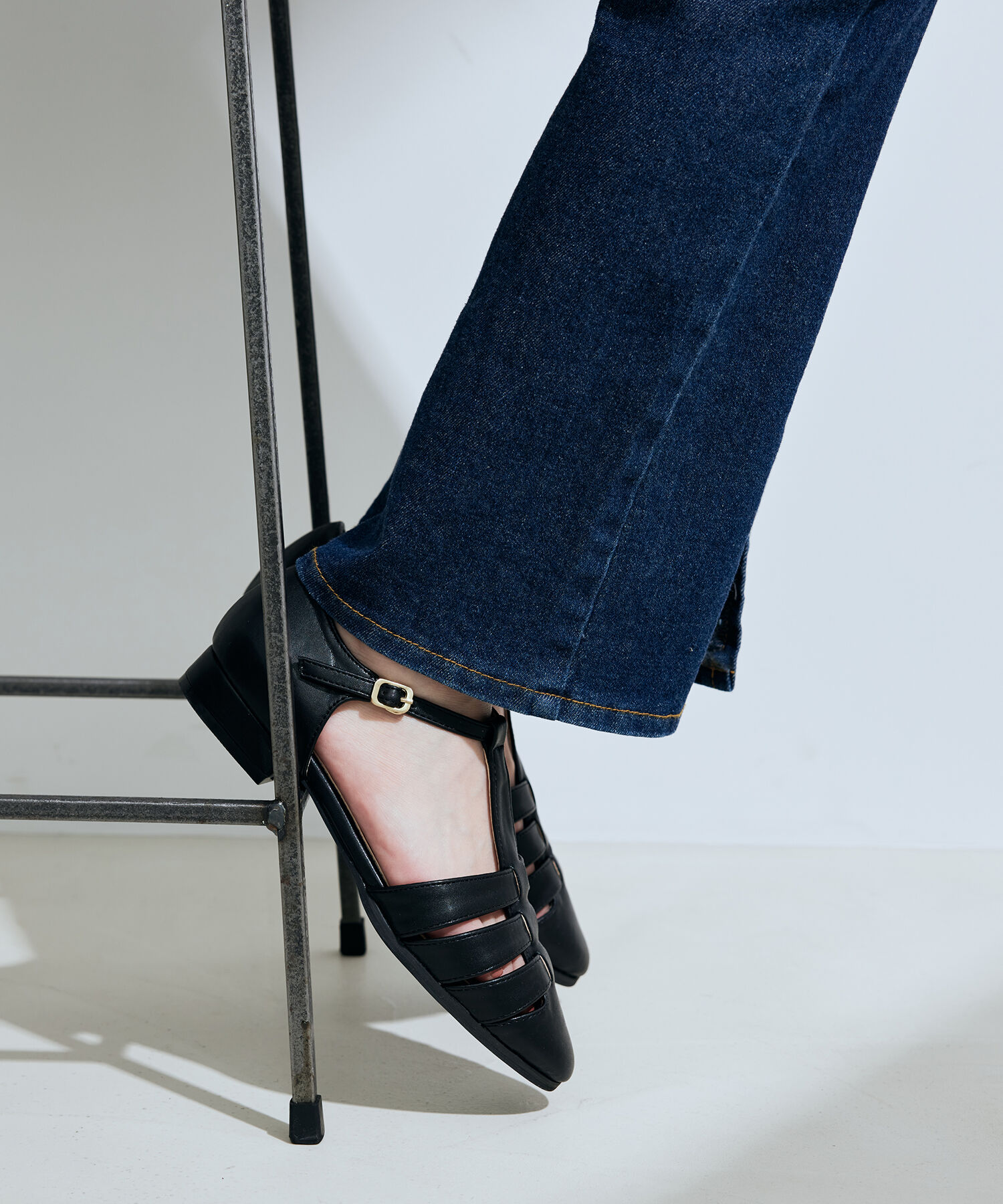 Juze「フラットグルカサンダル」|サンダル|