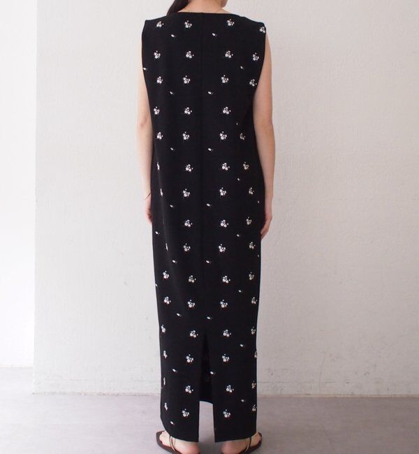  「【@iristagramuuコラボ】ショルダータック刺繍ワンピース」|ワンピース|