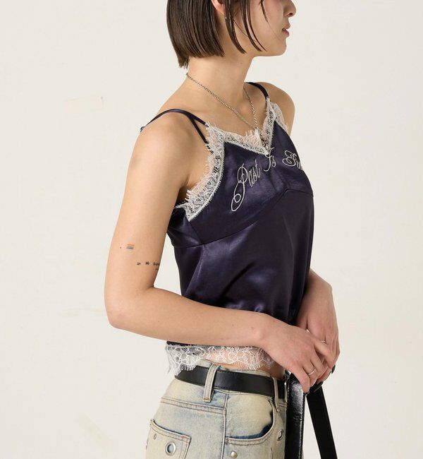  「刺繍ロゴサテンスリップキャミ」|シャツ・ブラウス|