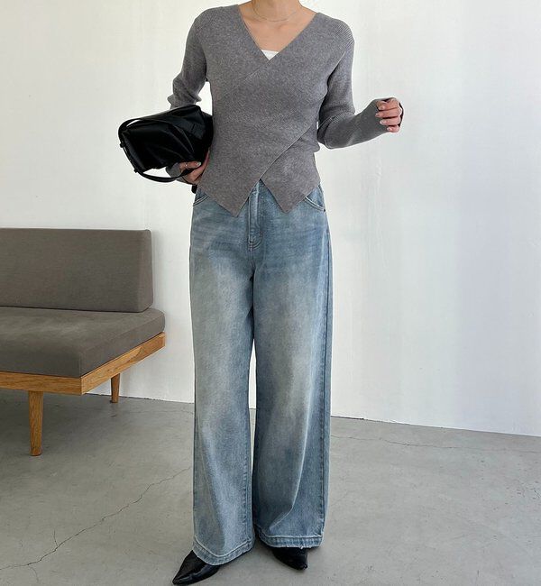  「【新色/ライトベージュ・グレー】クロスVネックニット」|ニット・セーター|