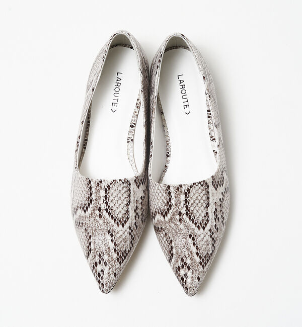 AU BANNISTER「【LAROUTE】ポインテッドトゥ 甲深フラットパンプス」|パンプス|