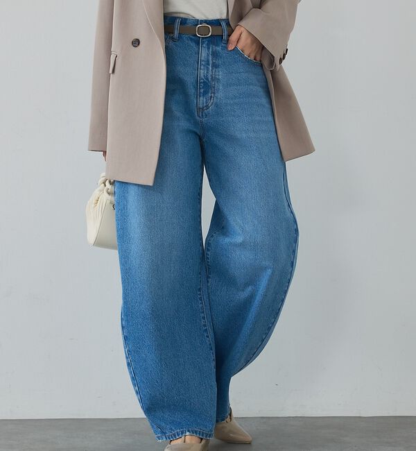 abahouse mavie「【GISELe 4月号掲載】ウォッシュドバレルジーンズ/大人カジュアル/カーブパ」|デニム|