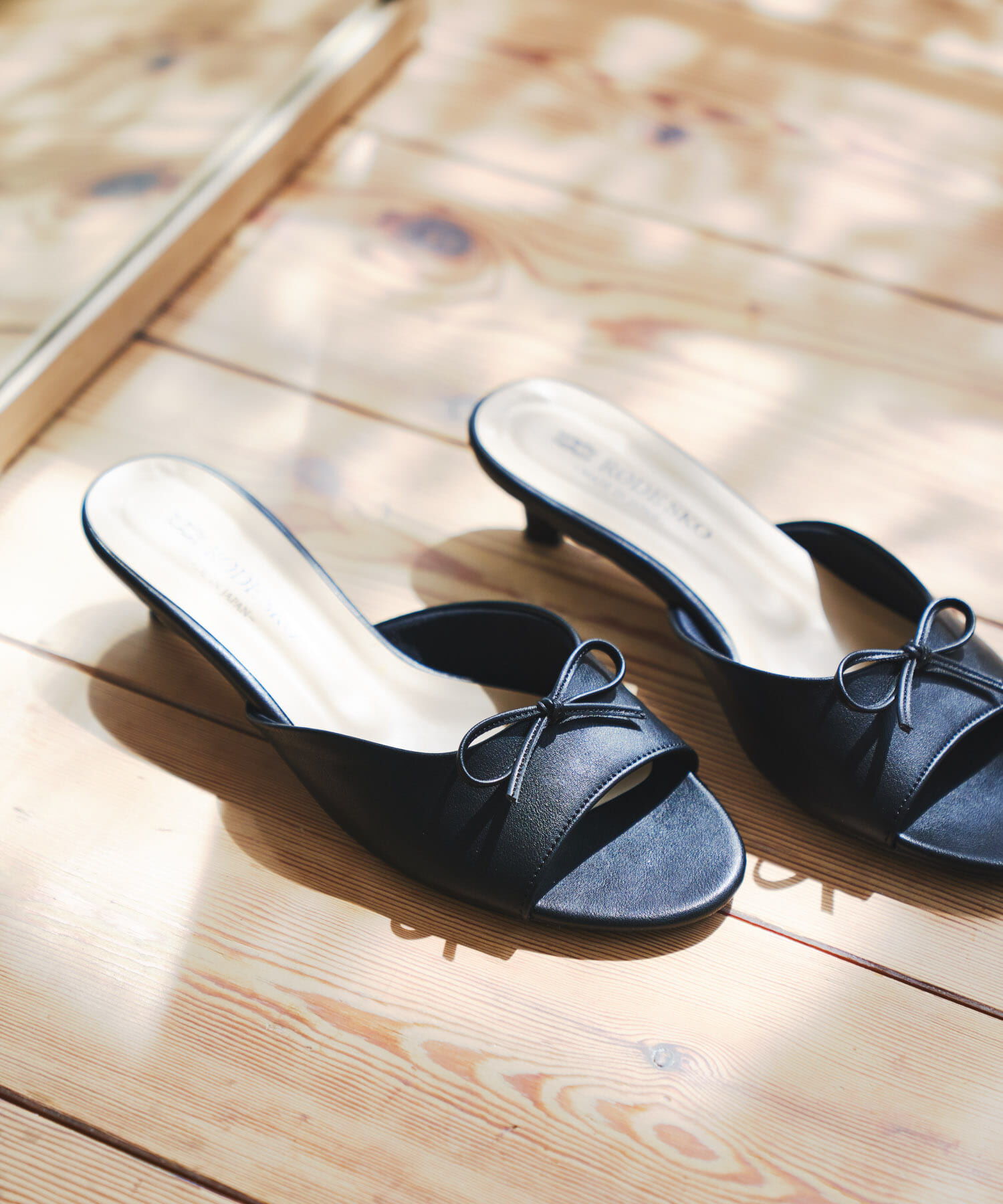 RODE SKO「『MADE IN JAPAN』リボンミュール」|サンダル|