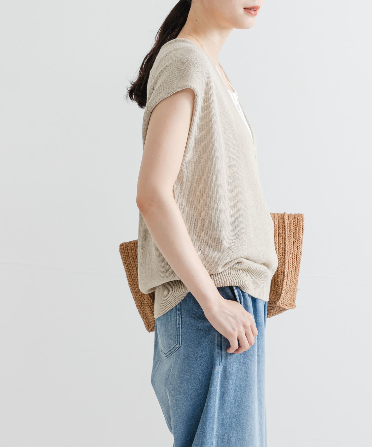 URBAN RESEARCH「リネンコットンVネックニットベスト」|ベスト・ジレ|
