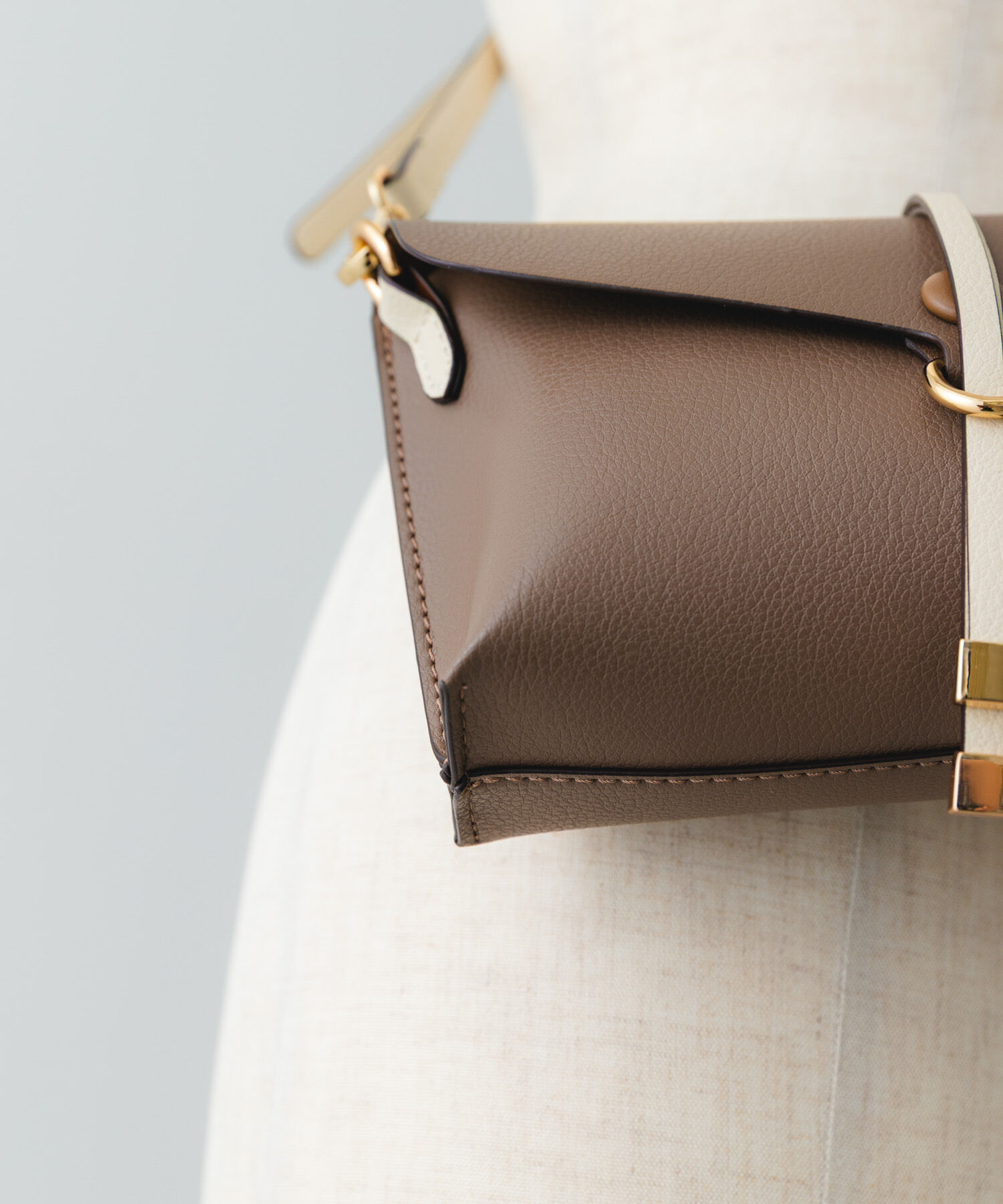 RODE SKO「横型モバイルポシェット」|ショルダー・メッセンジャー|