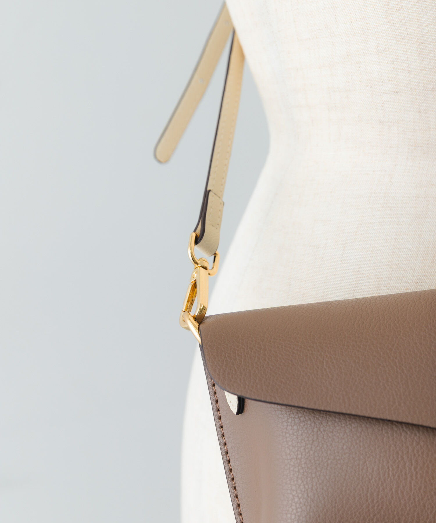 RODE SKO「横型モバイルポシェット」|ショルダー・メッセンジャー|