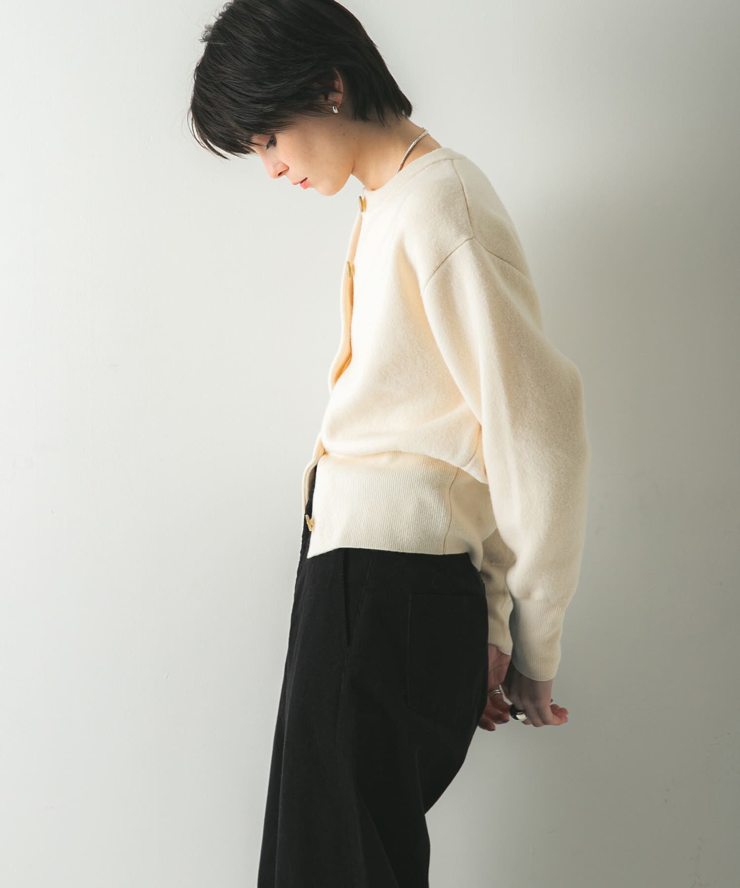 URBAN RESEARCH「ウールカシミヤショルダーパッドカーディガン」|カーディガン|