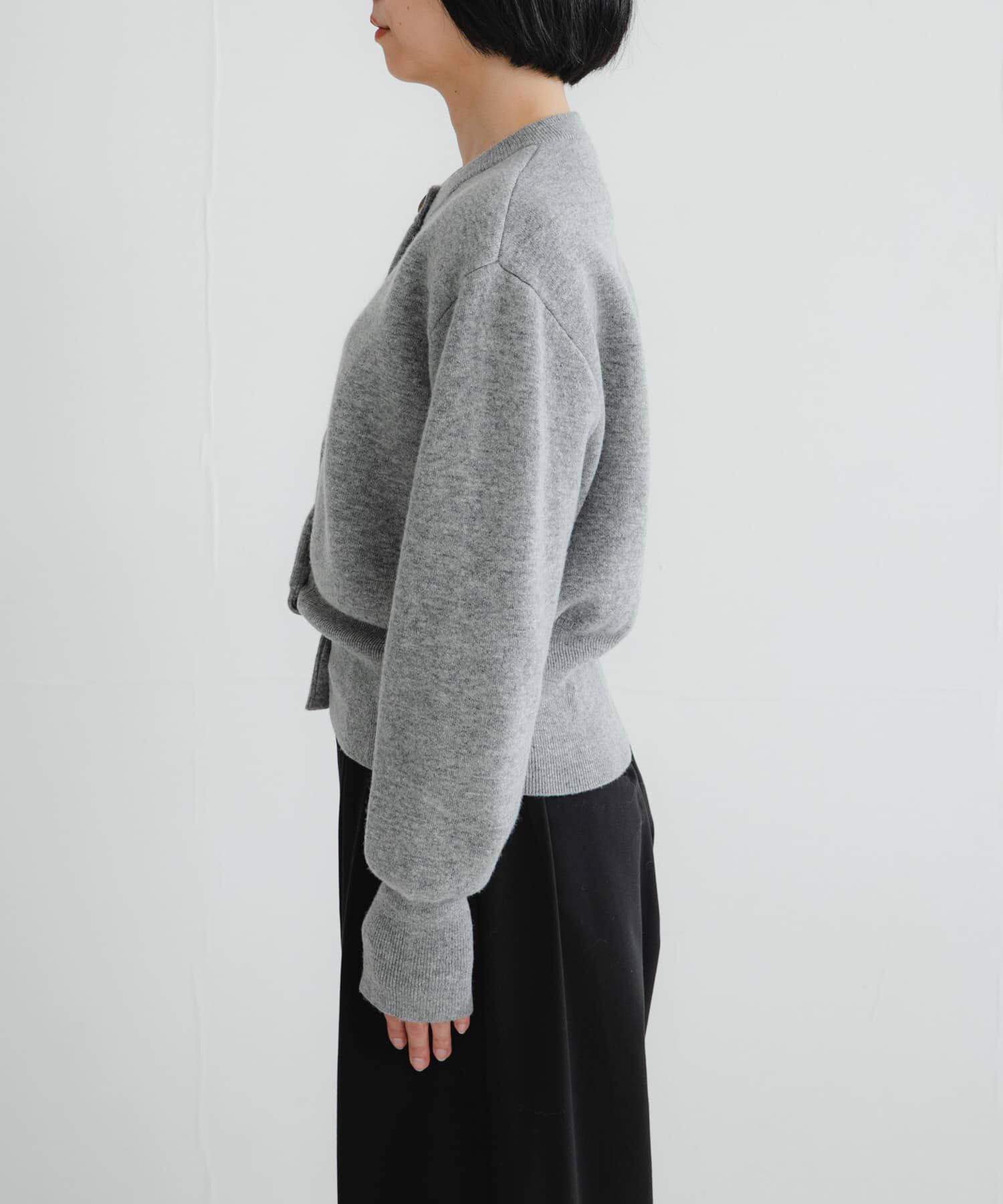 URBAN RESEARCH「ウールカシミヤショルダーパッドカーディガン」|カーディガン|