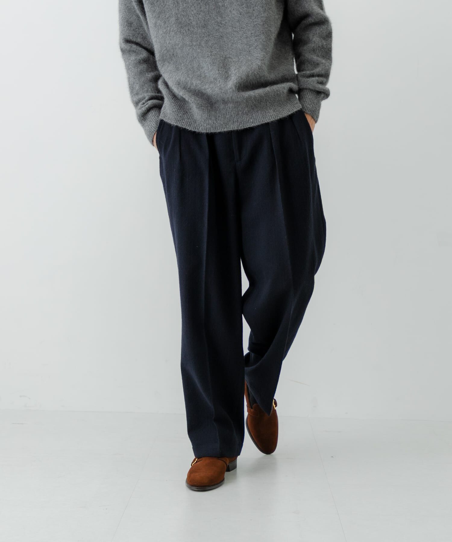 URBAN RESEARCH「new basic　DRY WOOL SLACKS PANTS」|その他|