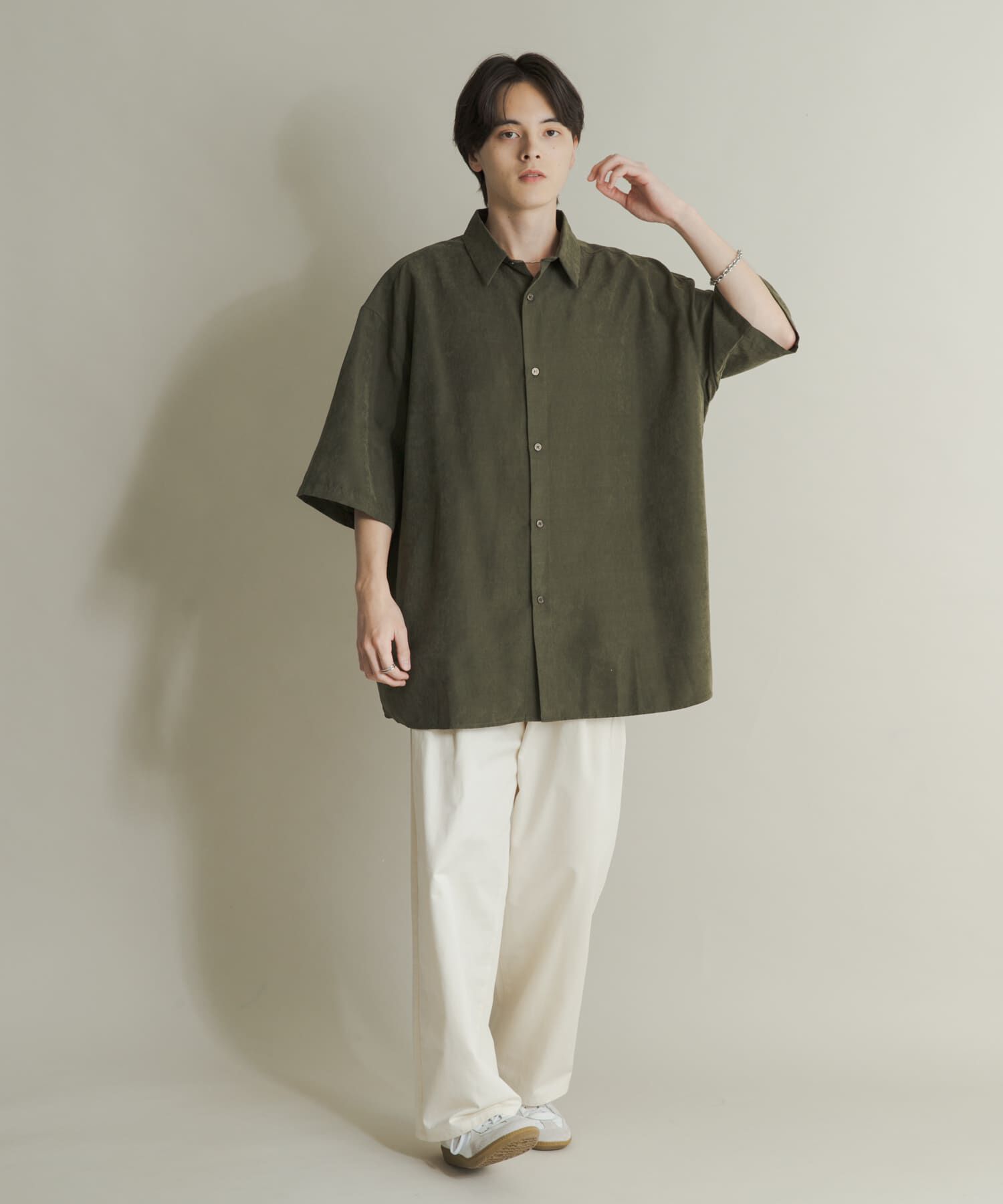 SENSE OF PLACE by URBAN RESEARCH「エクストラルーズピーチサテンショートスリーブシャツ」|シャツ・ブラウス|