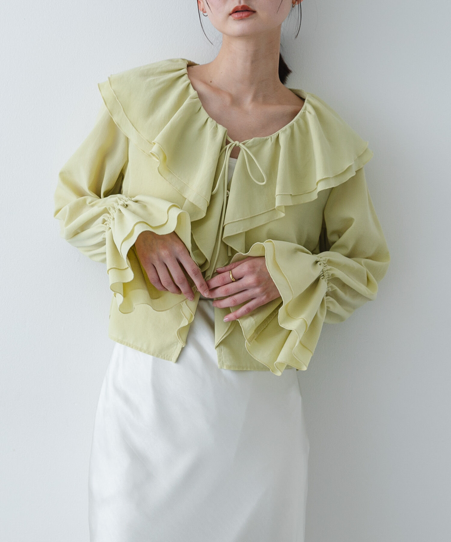 SENSE OF PLACE by URBAN RESEARCH「ラッフルブラウス」|シャツ・ブラウス|ベージュ