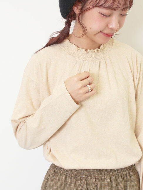 Samansa Mos2「【吸湿発熱】襟スモッキングカットソー」|Tシャツ・カットソー|ベージュ