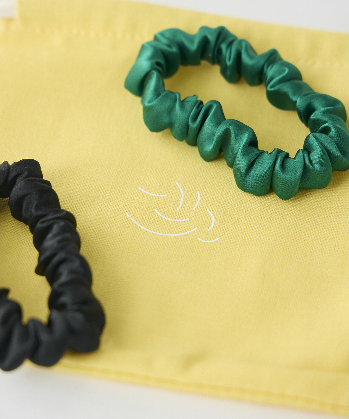 FAVORITE SUKINAMONO「ソフィー ミニ シュシュ 2本セット《TRESSE》」|ヘアゴム・シュシュ|