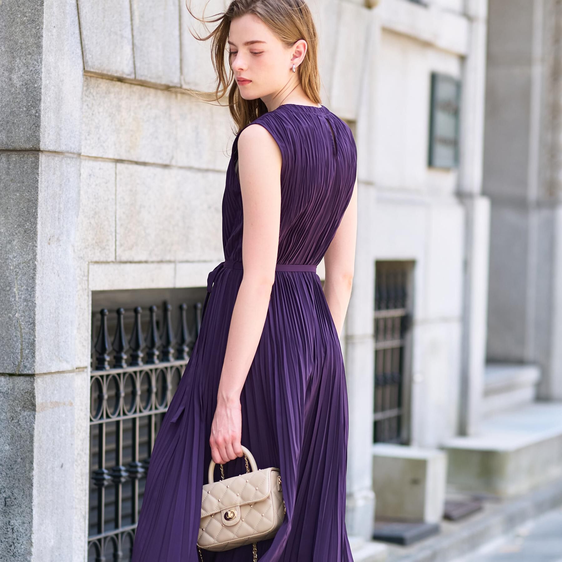 DRESSTERIOR「【洗える/オンオフ】プリーツノースリーブワンピース」|ワンピース|