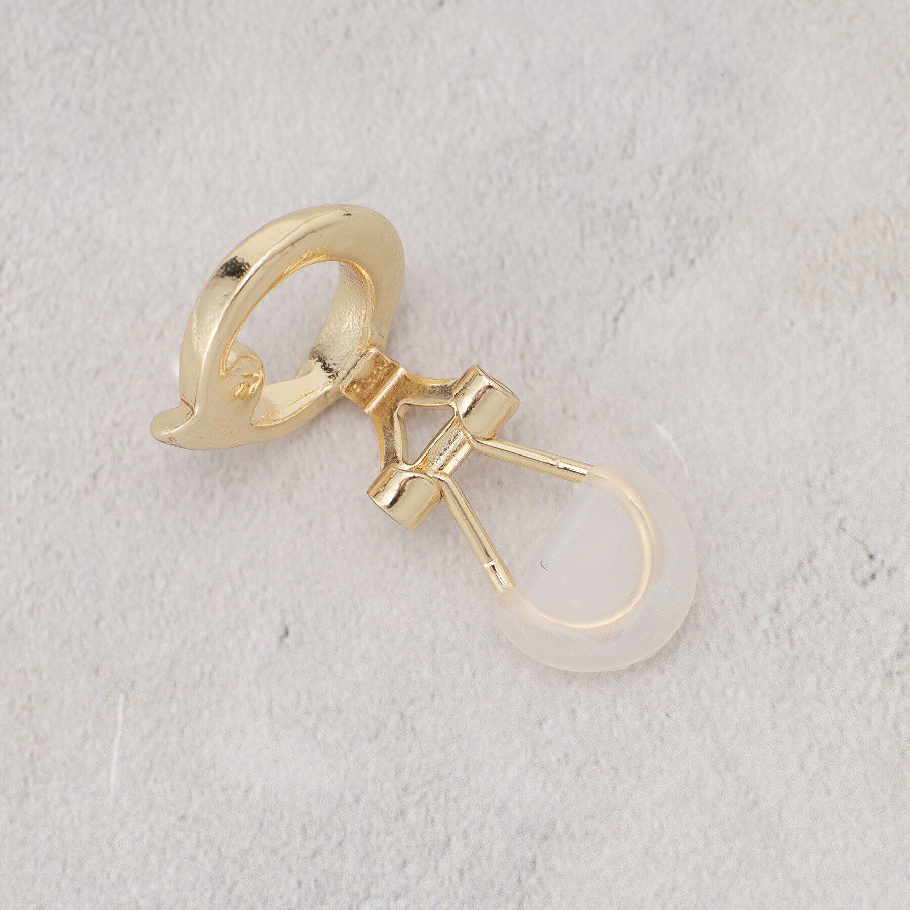 grove「メタルサークルパール調イヤリング」|イヤリング|