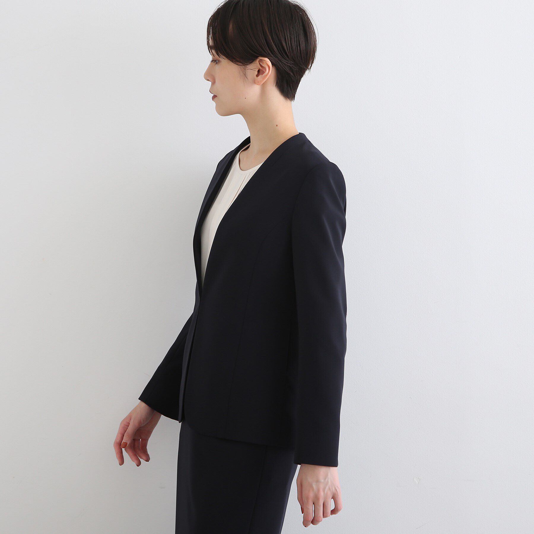 INDIVI「【洗える/UVケア/エコ/日本製】ストレッチノーカラージャケット」|スーツ|