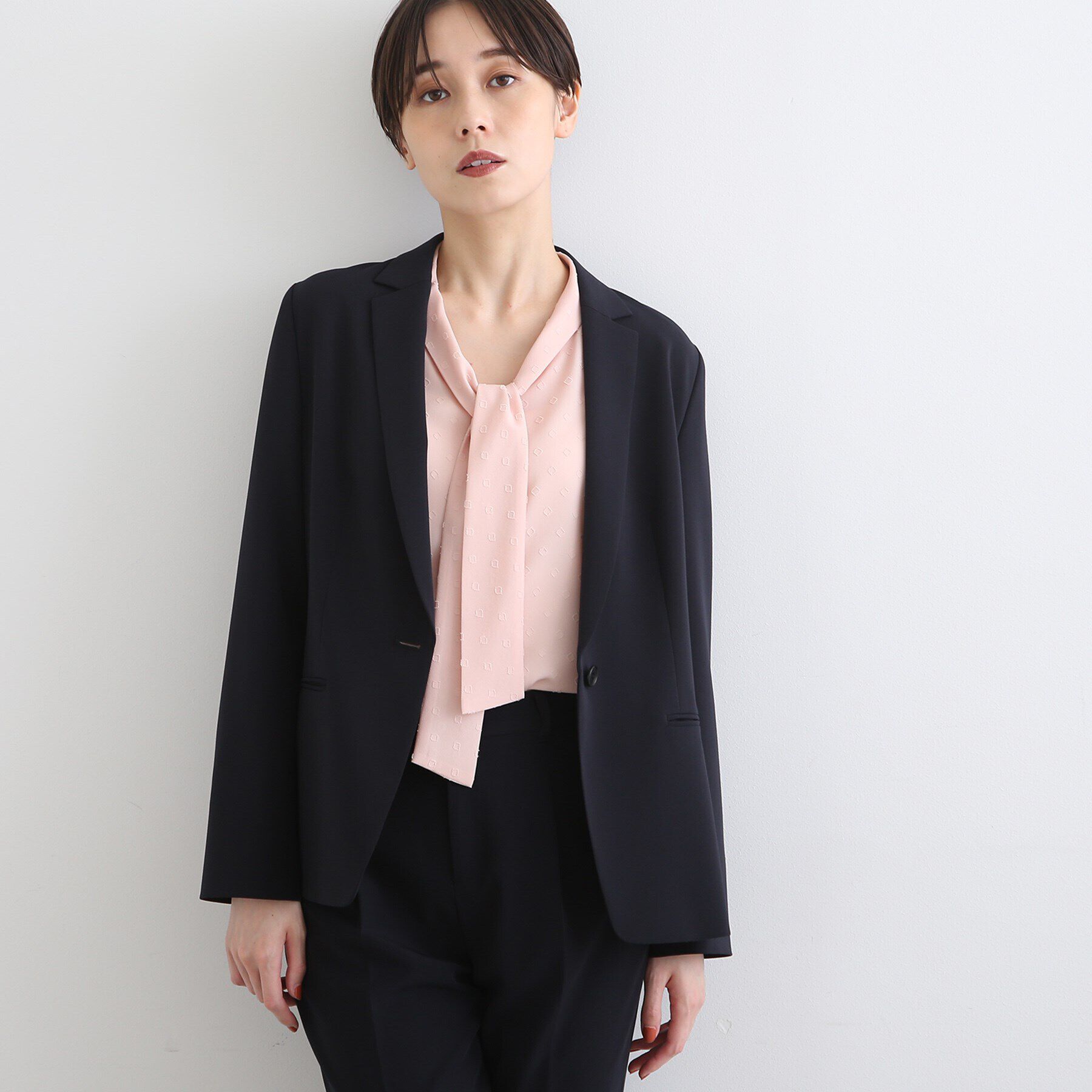 INDIVI「【洗える/通勤/UVケア/日本製】ストレッチテーラードジャケット」|スーツ|ネイビー(093)