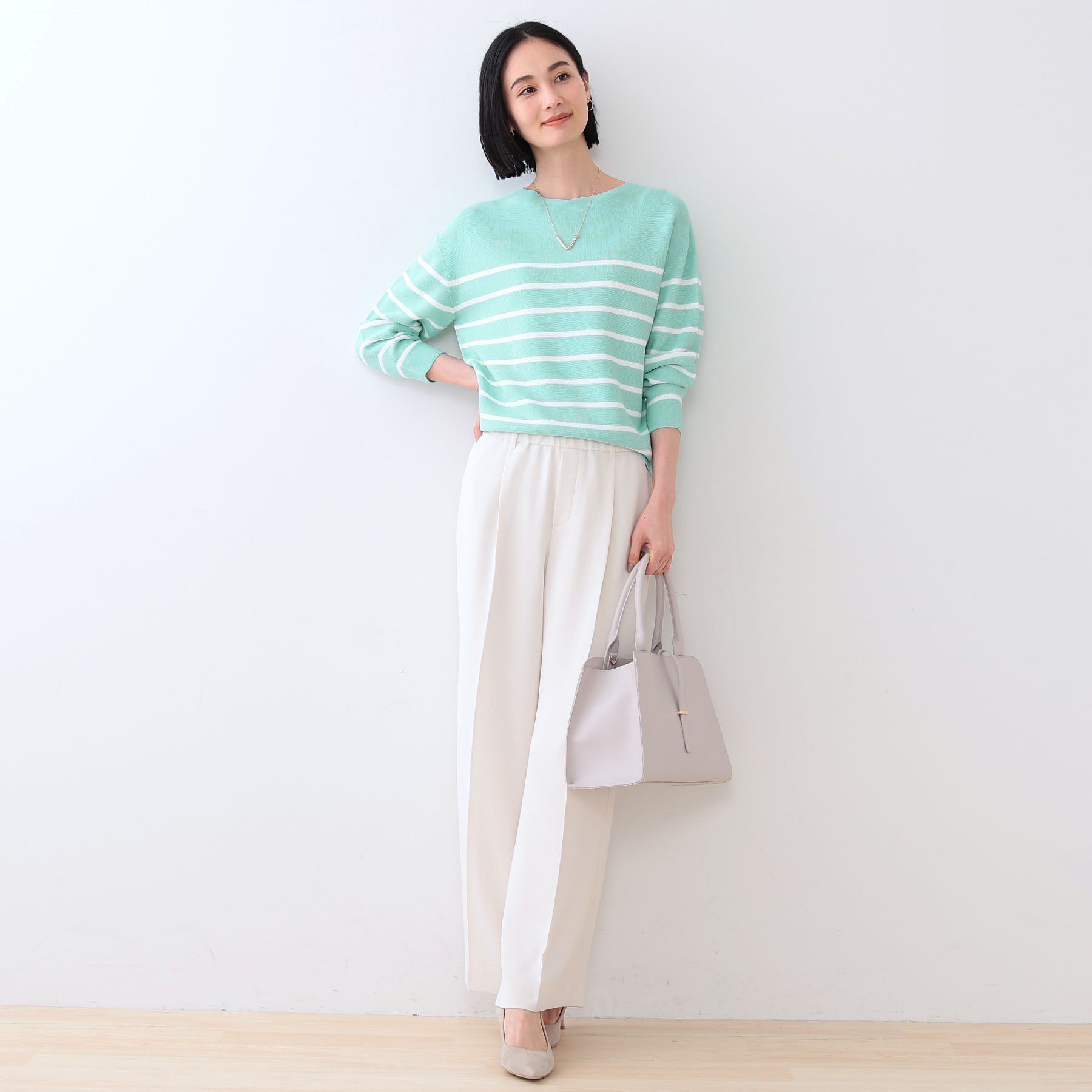 INDIVI「【洗える／無縫製／6色展開】袖フォルム ボートネックニット」|ニット・セーター|