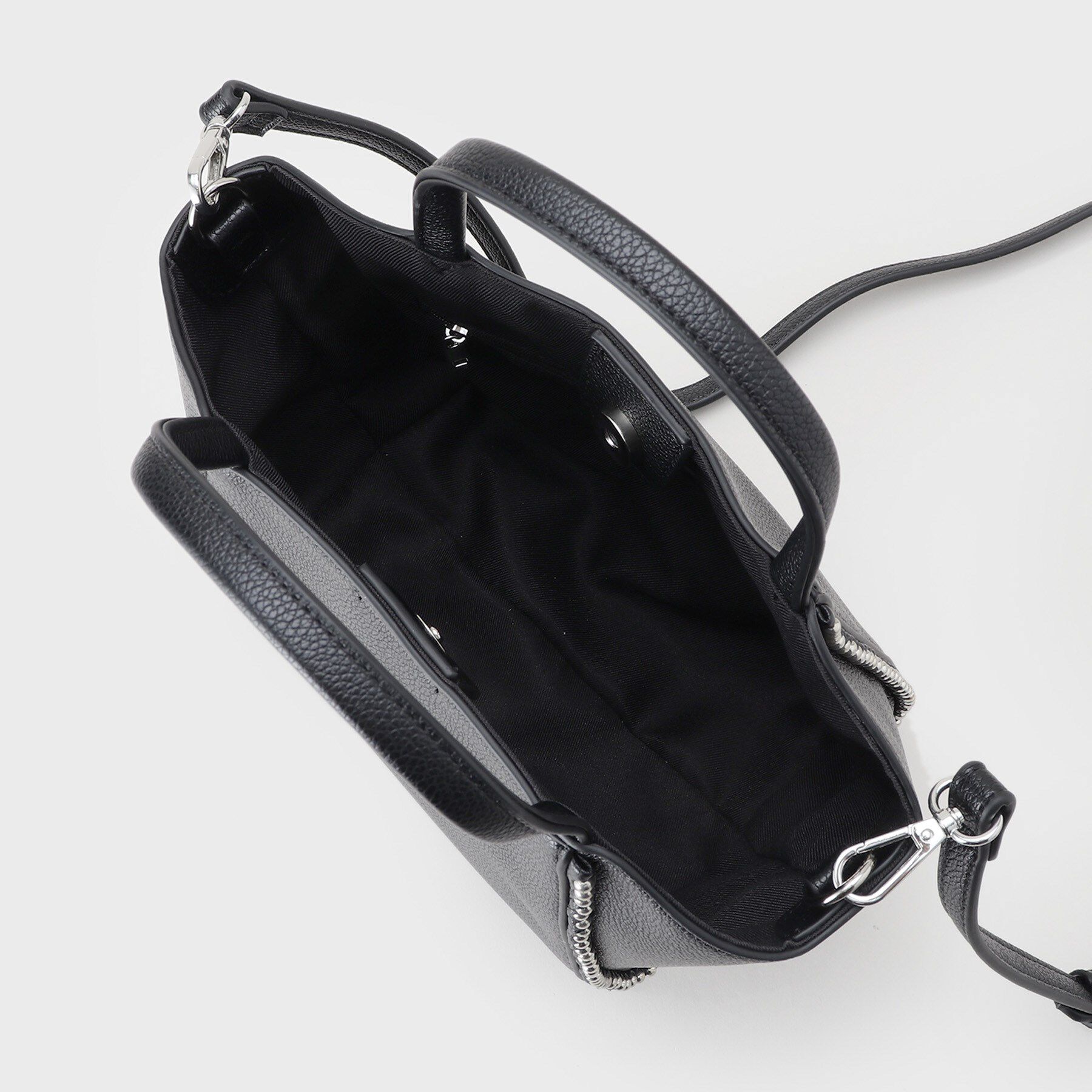 INDIVI「【ミドルサイズ／合皮／ショルダー付】スタッズ風メタルバッグ」|ショルダー・メッセンジャー|